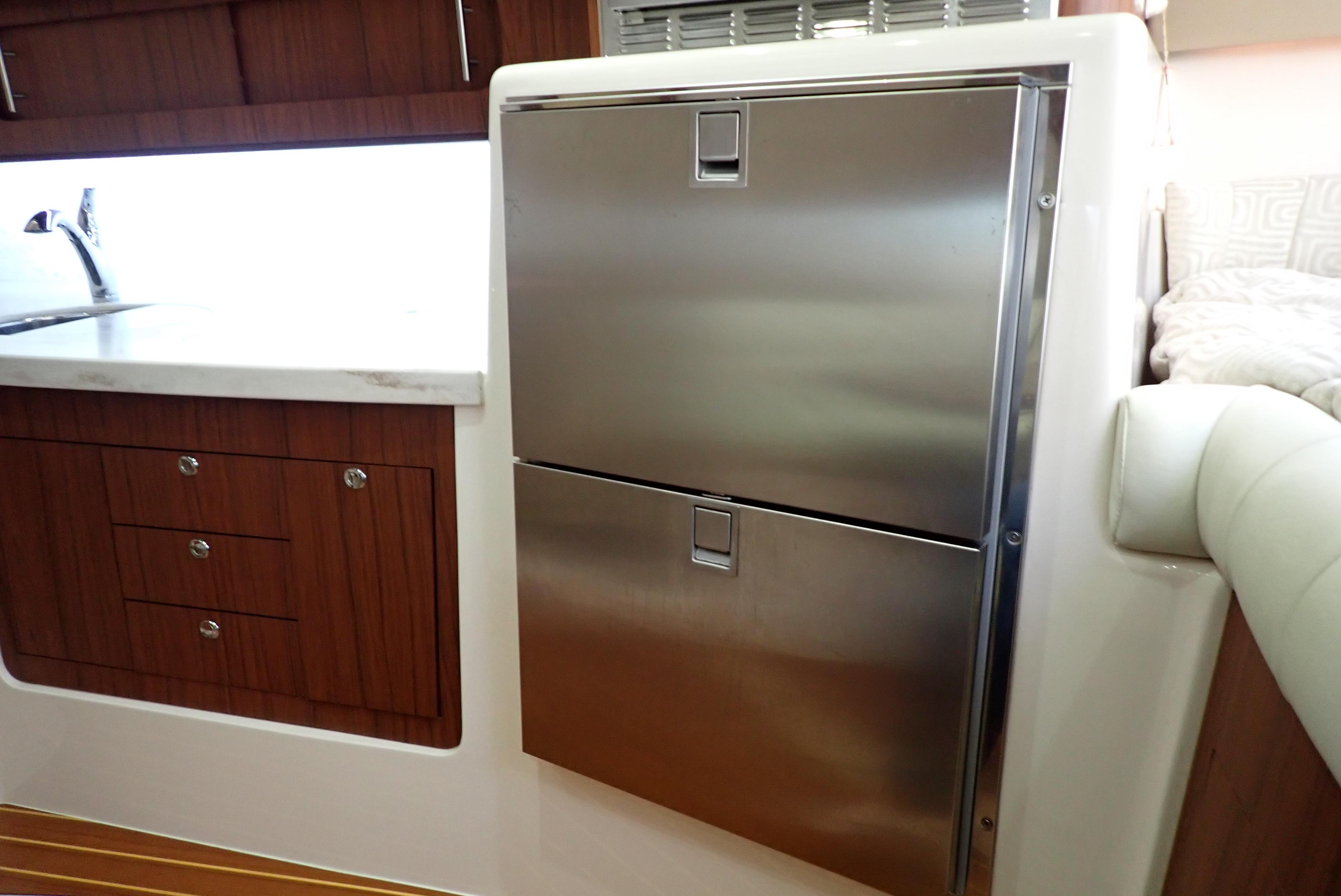 2015-grady-white-express-370-power-9779008-20250501124519971-1_XLARGE