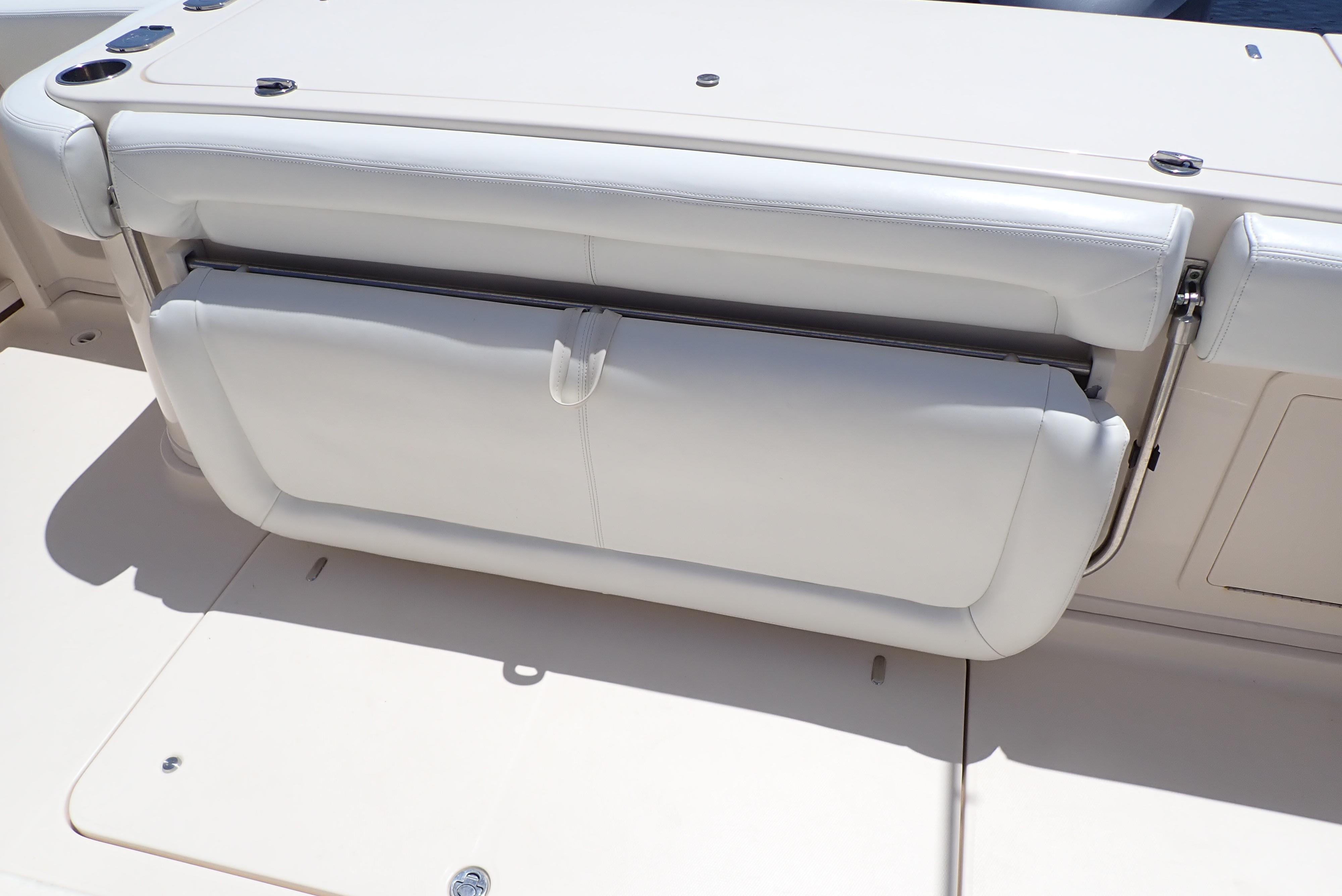 2015-grady-white-express-370-power-9779008-20250501130611885-1_XLARGE
