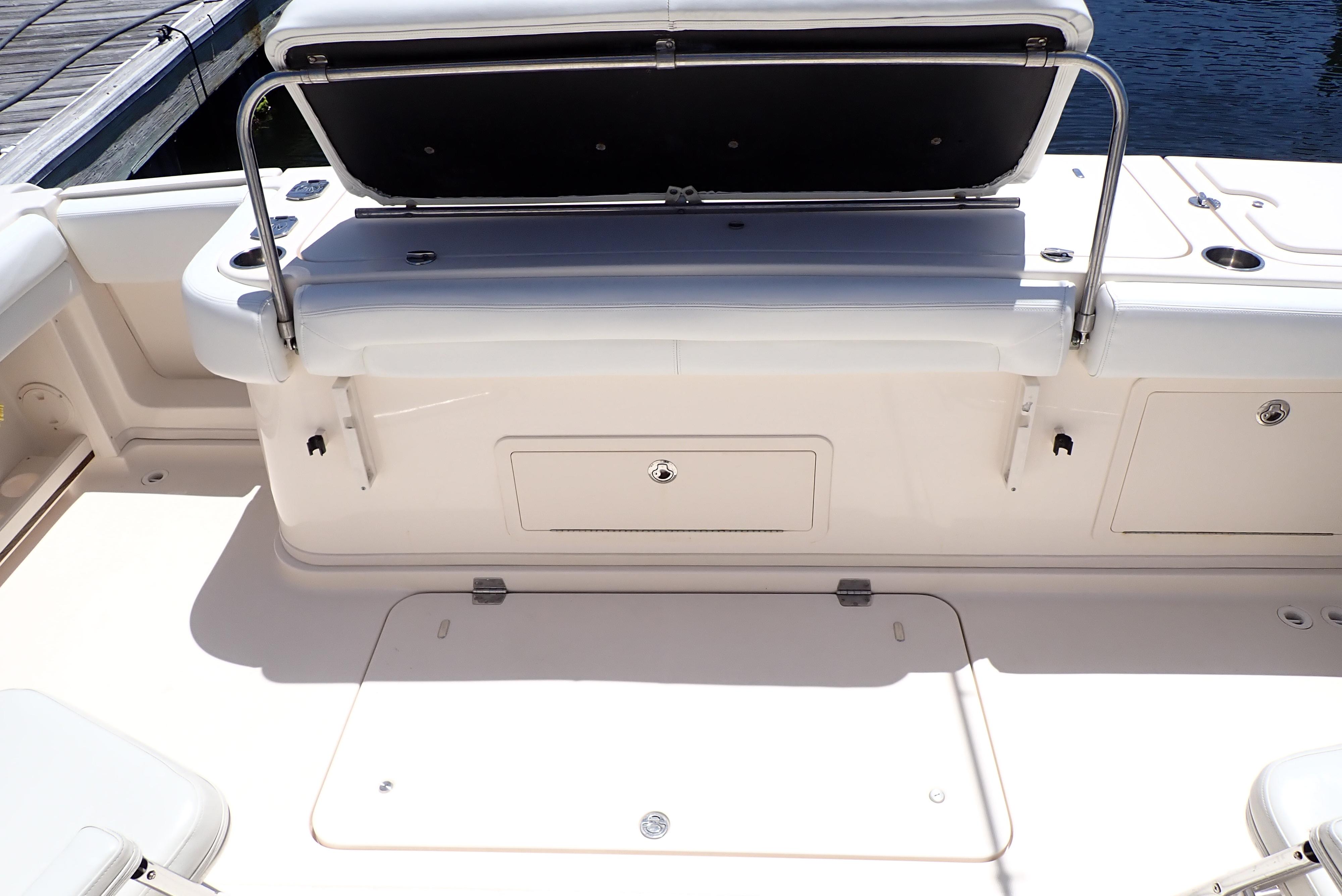 2015-grady-white-express-370-power-9779008-20250501130712004-1_XLARGE