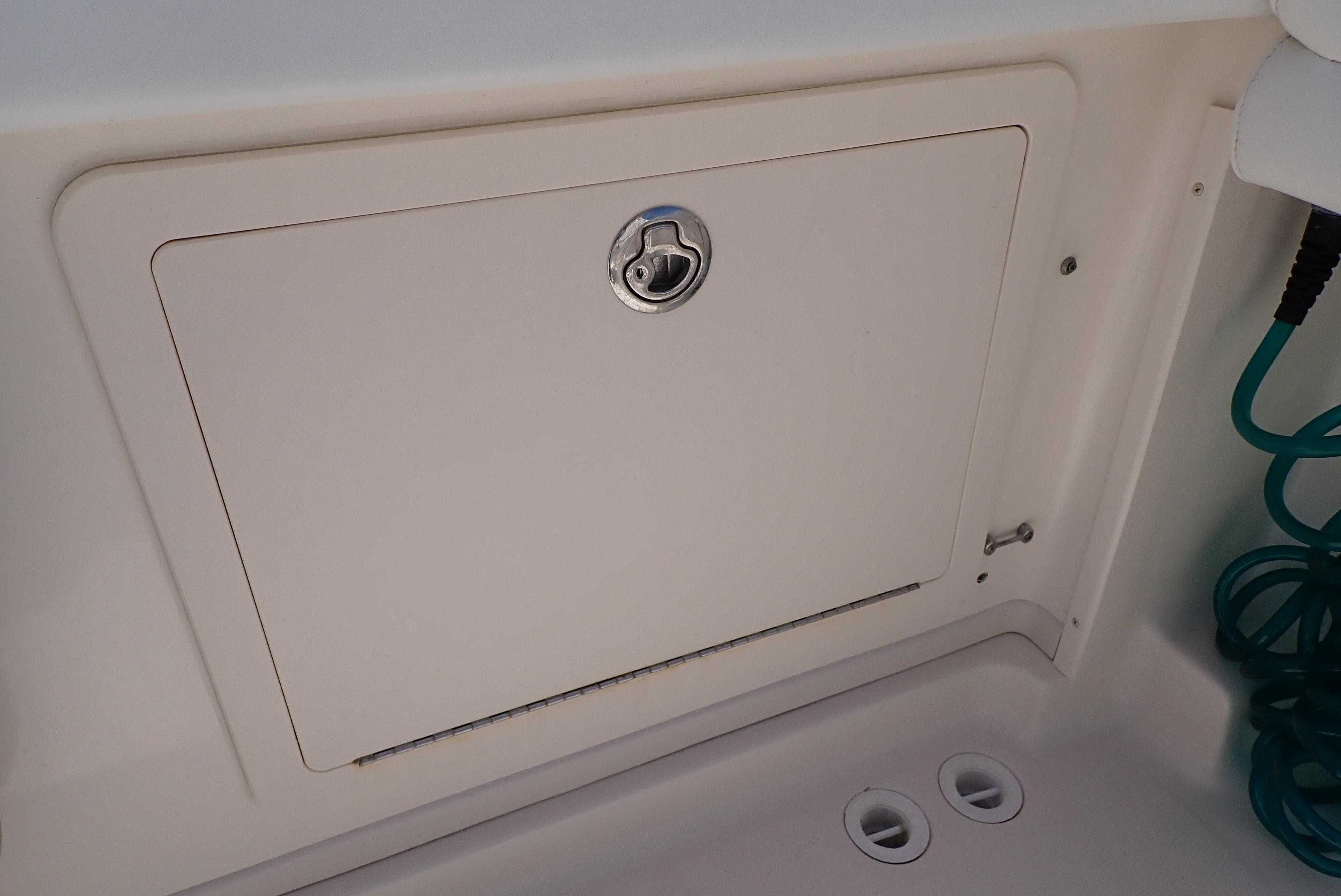 2015-grady-white-express-370-power-9779008-20250501131612072-1_XLARGE