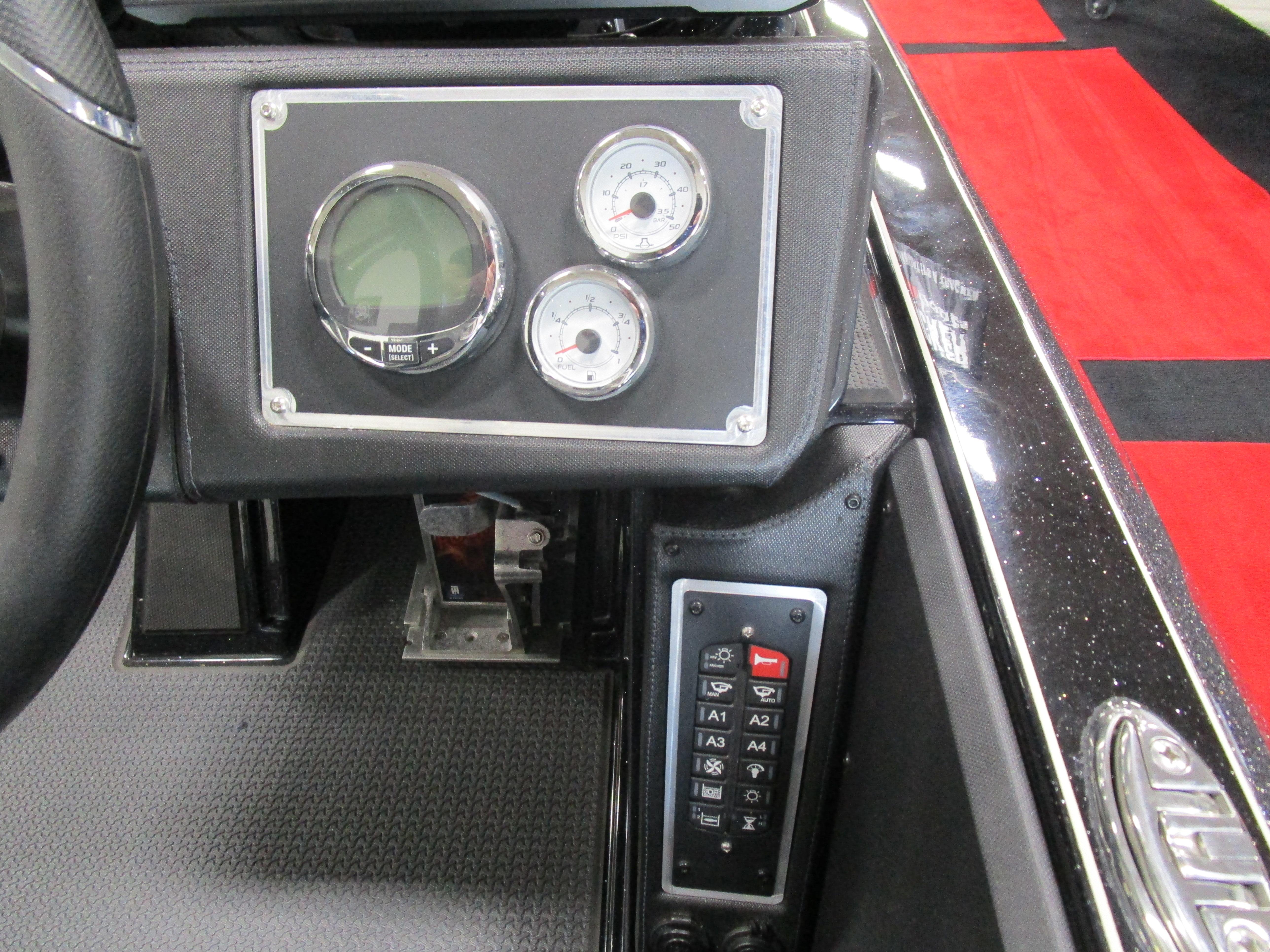 2025 Ranger Z521 Gallery