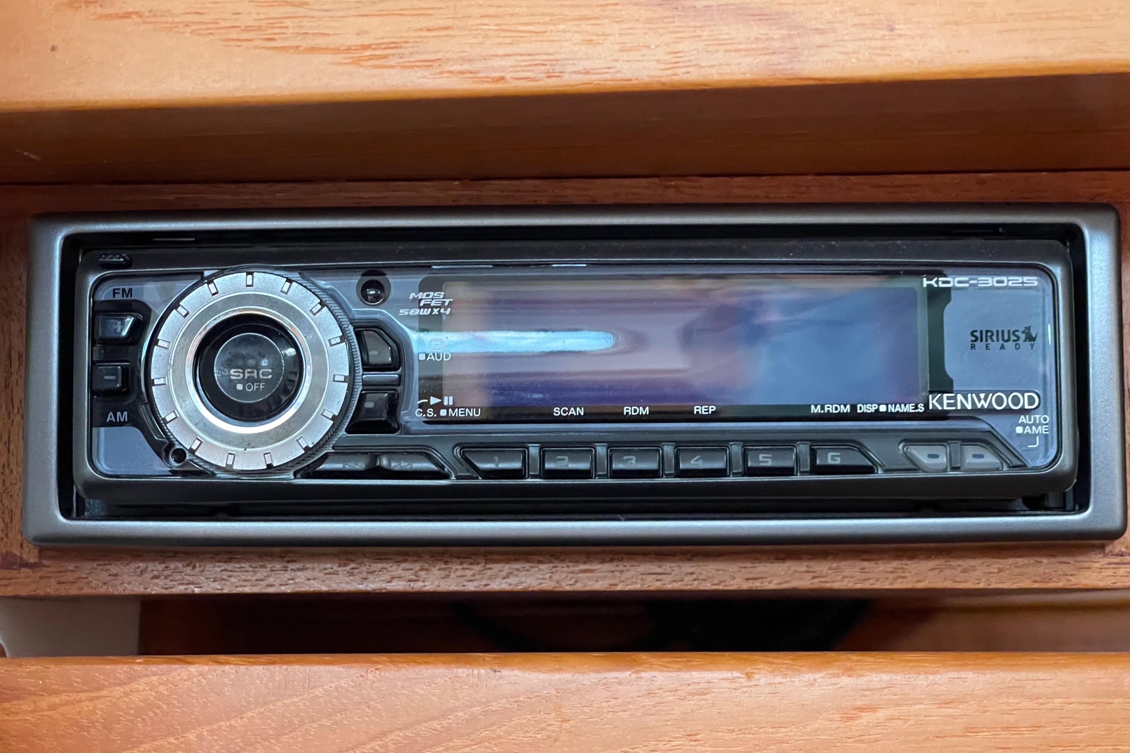Kenwood KDC-3025 stereo system in 2001 J Boats J/32 yacht interior.