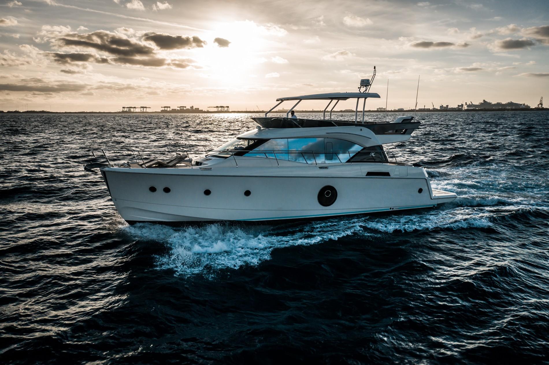 Yacht Photos Pics