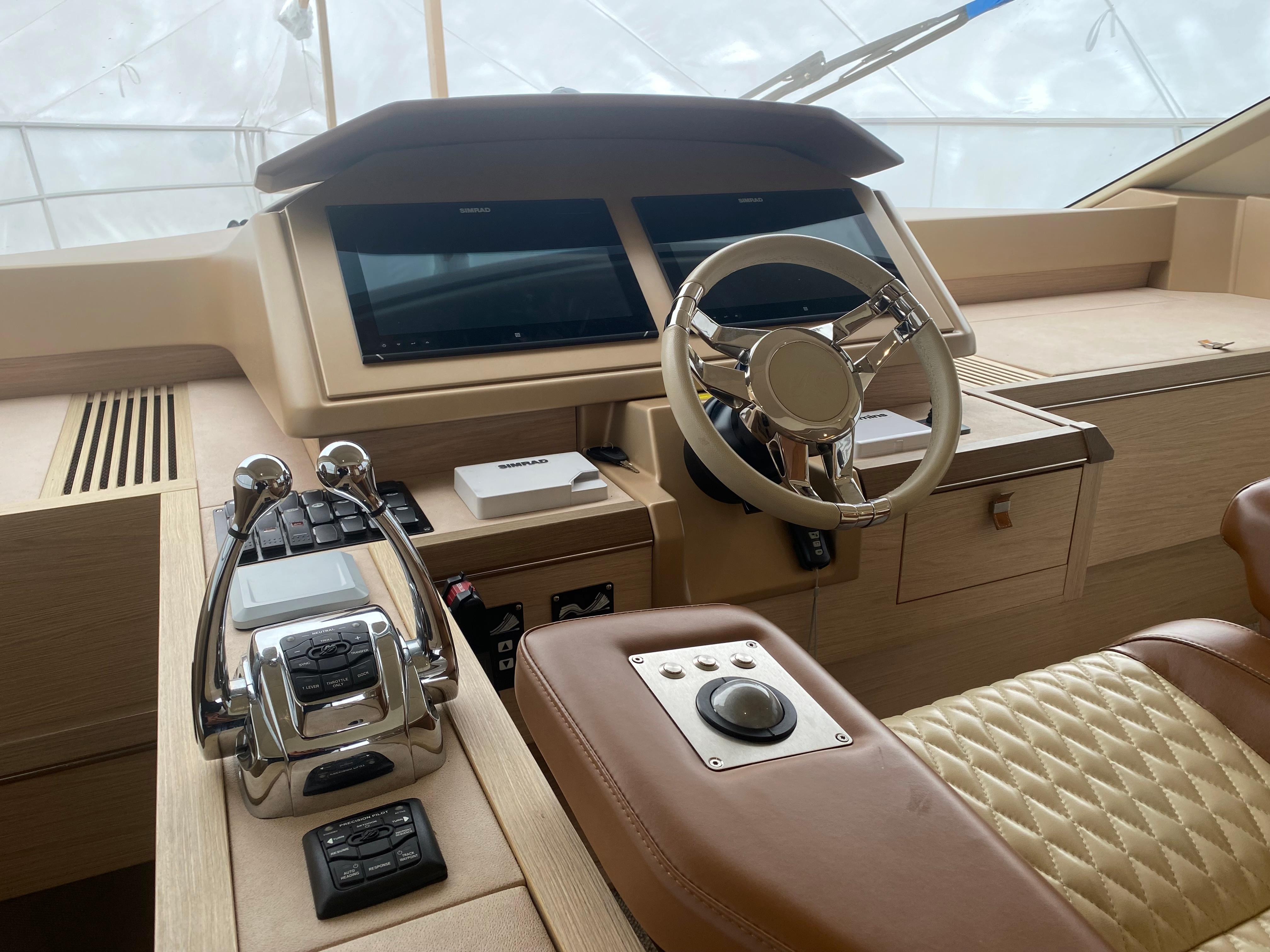 Yacht Photos Pics