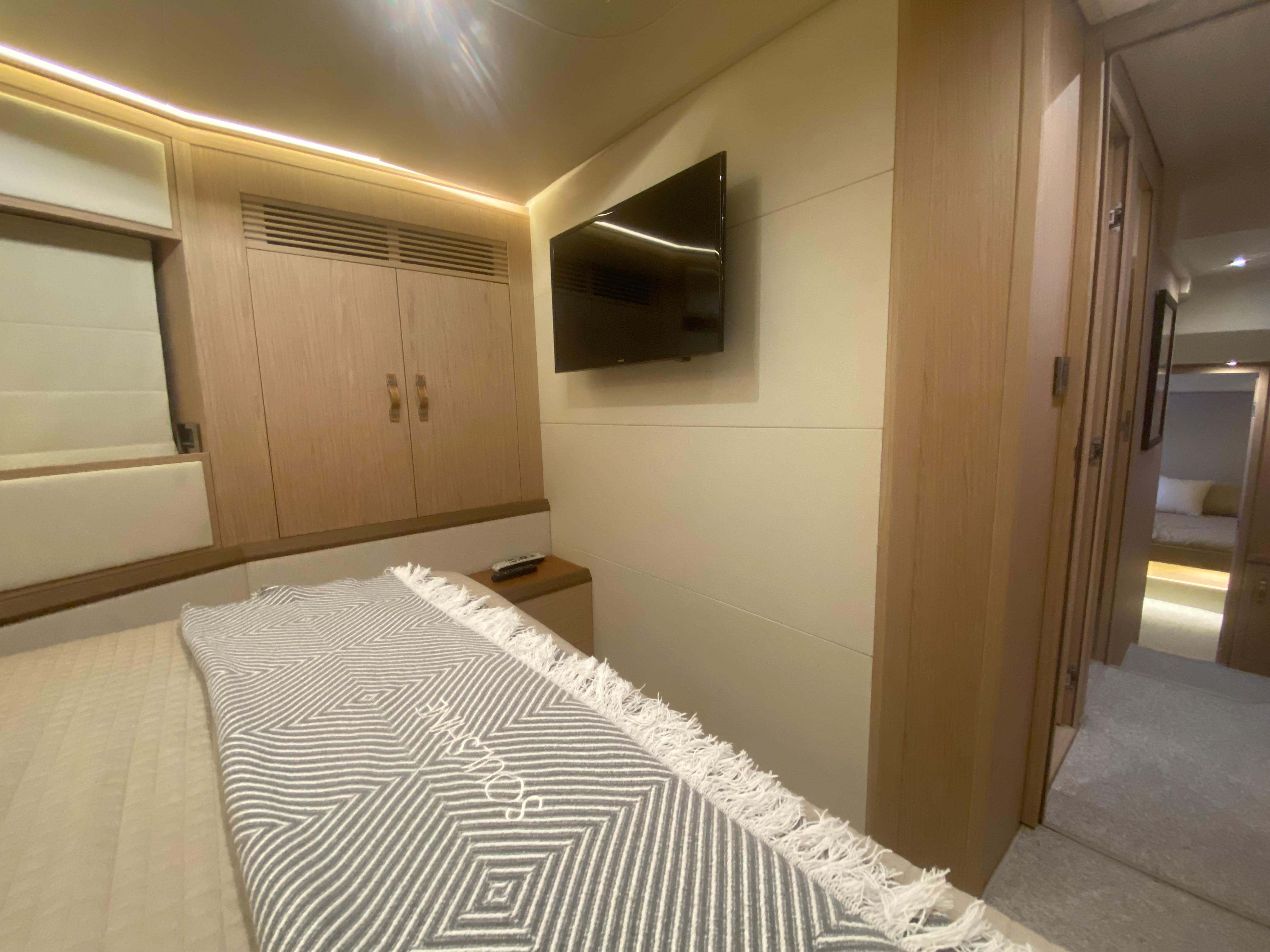 Yacht Photos Pics