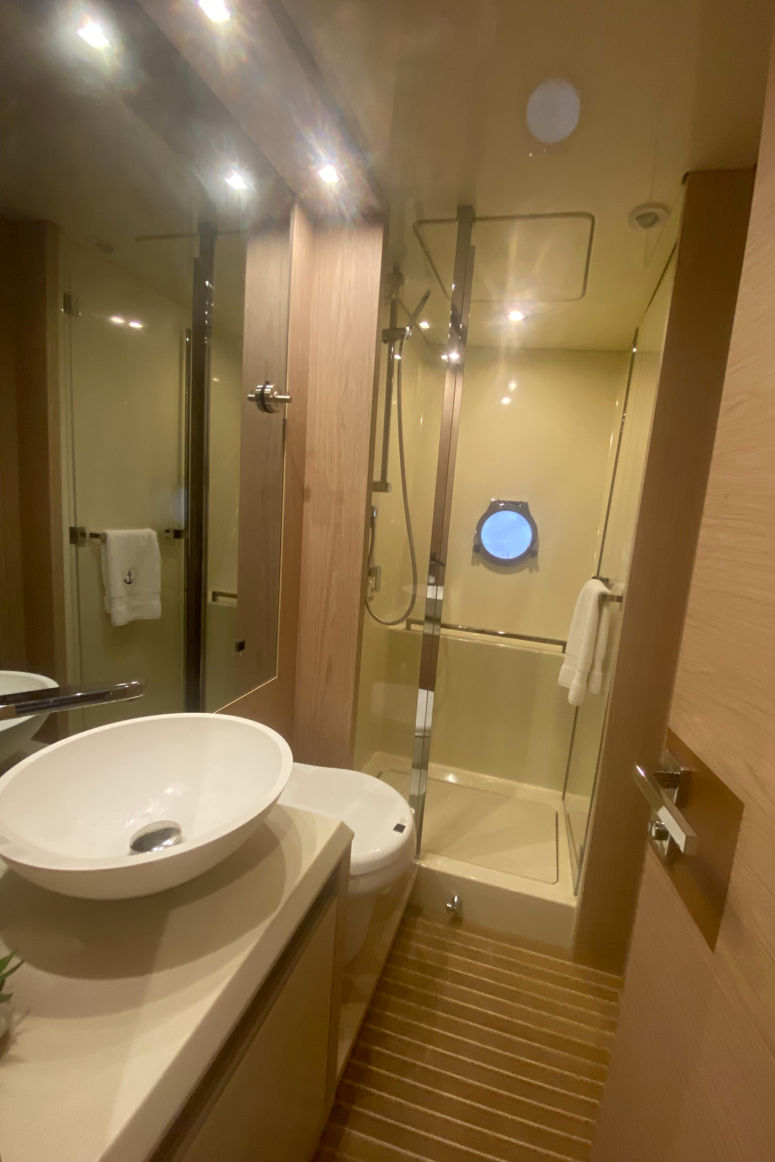 Yacht Photos Pics