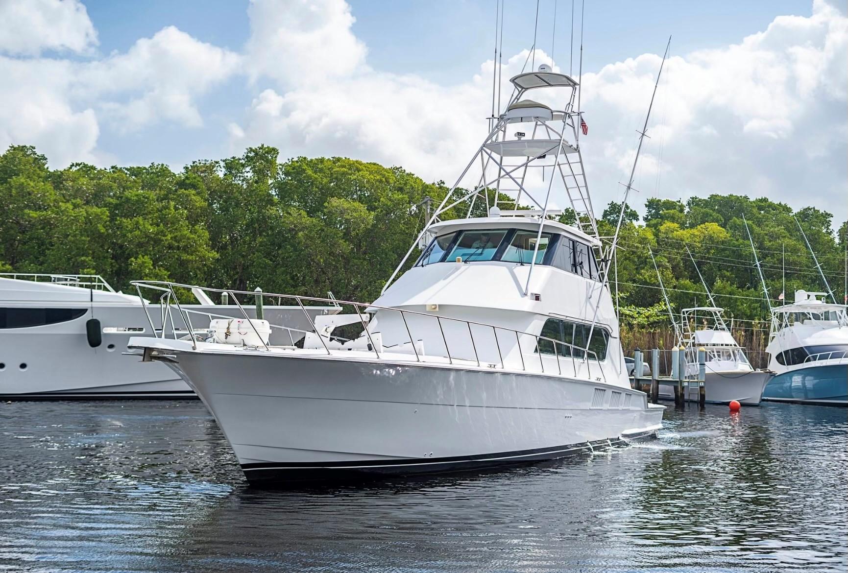 1998 Hatteras 65 Sportfish- Port Bow