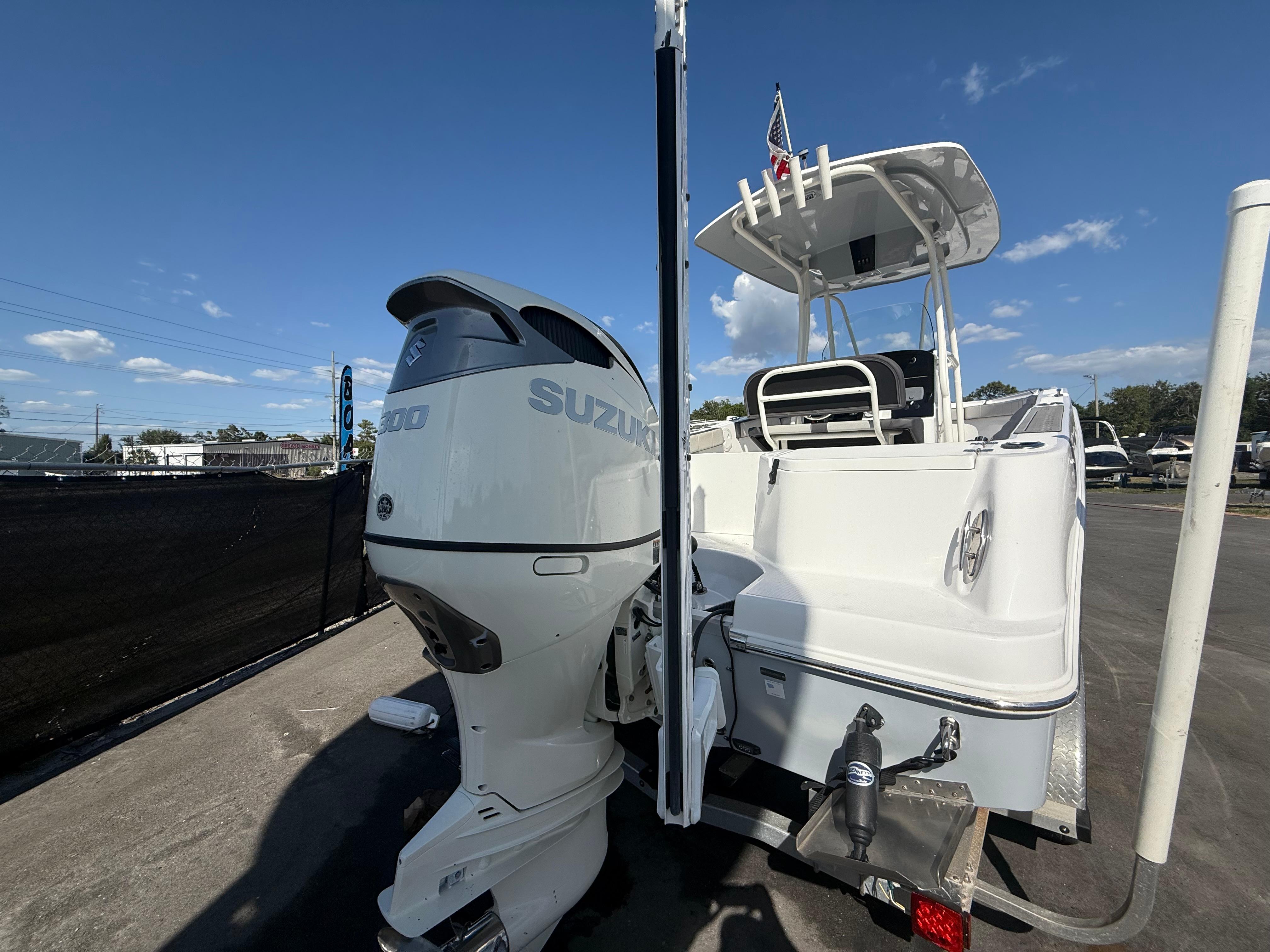 2022-aquasport-2300-center-console-power-9779110-20250502140330340-1_XLARGE