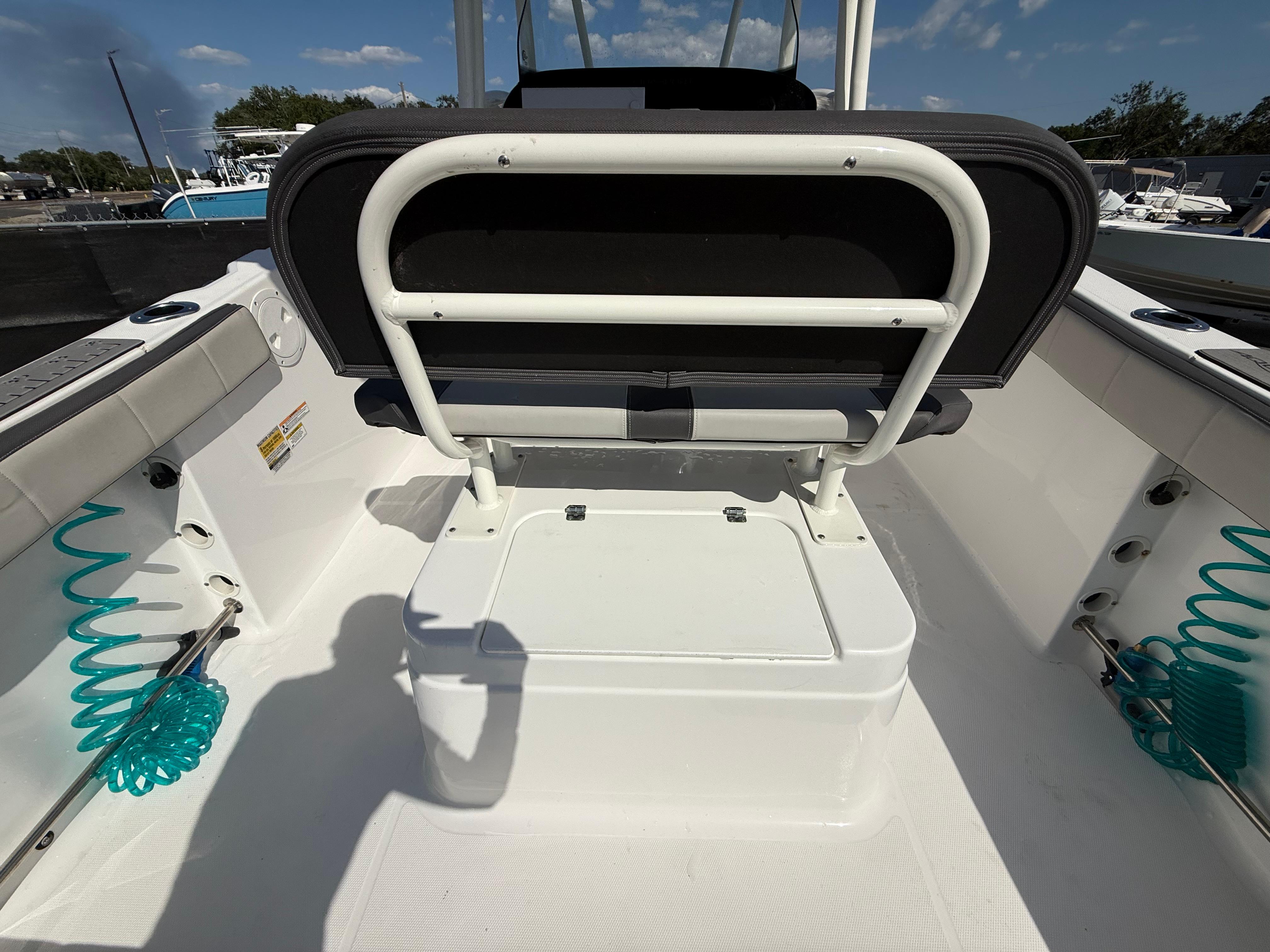 2022-aquasport-2300-center-console-power-9779110-20250502140414433-1_XLARGE