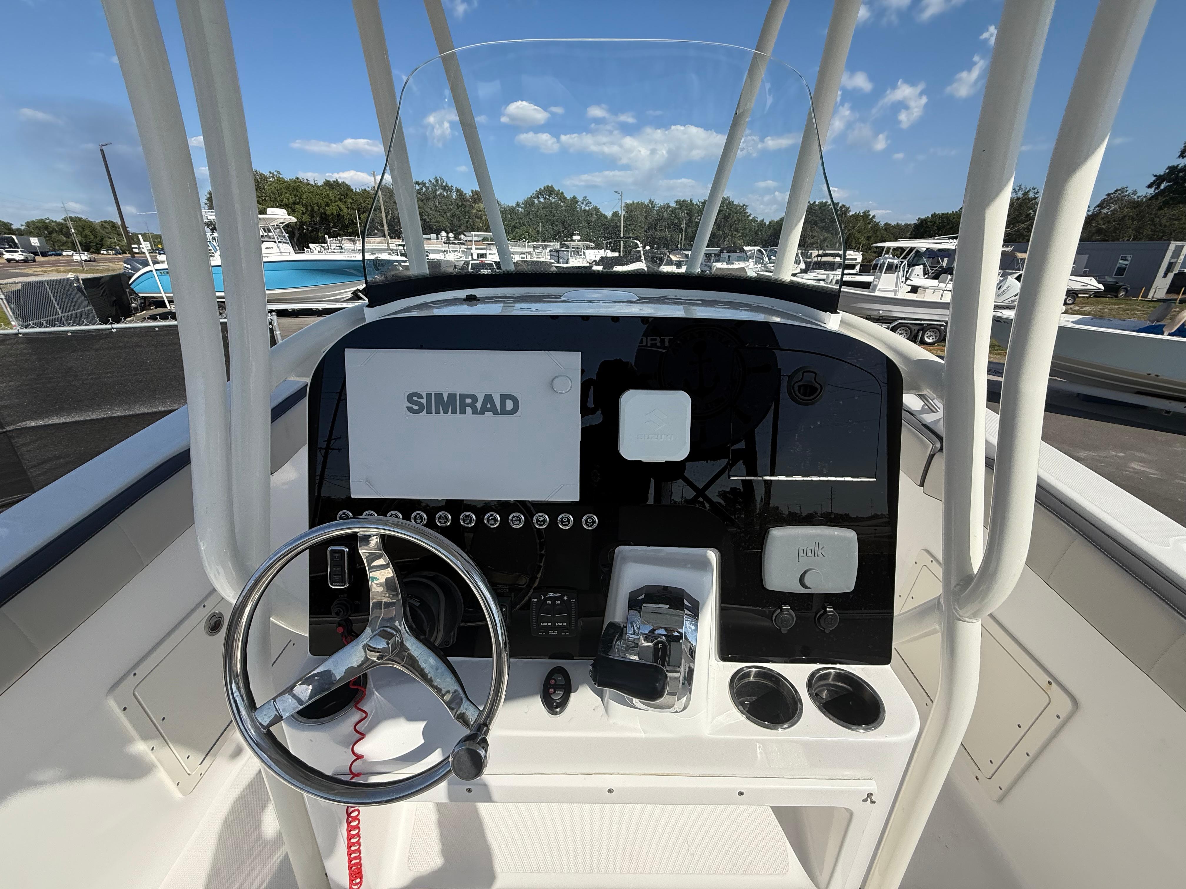 2022-aquasport-2300-center-console-power-9779110-20250502140430501-1_XLARGE