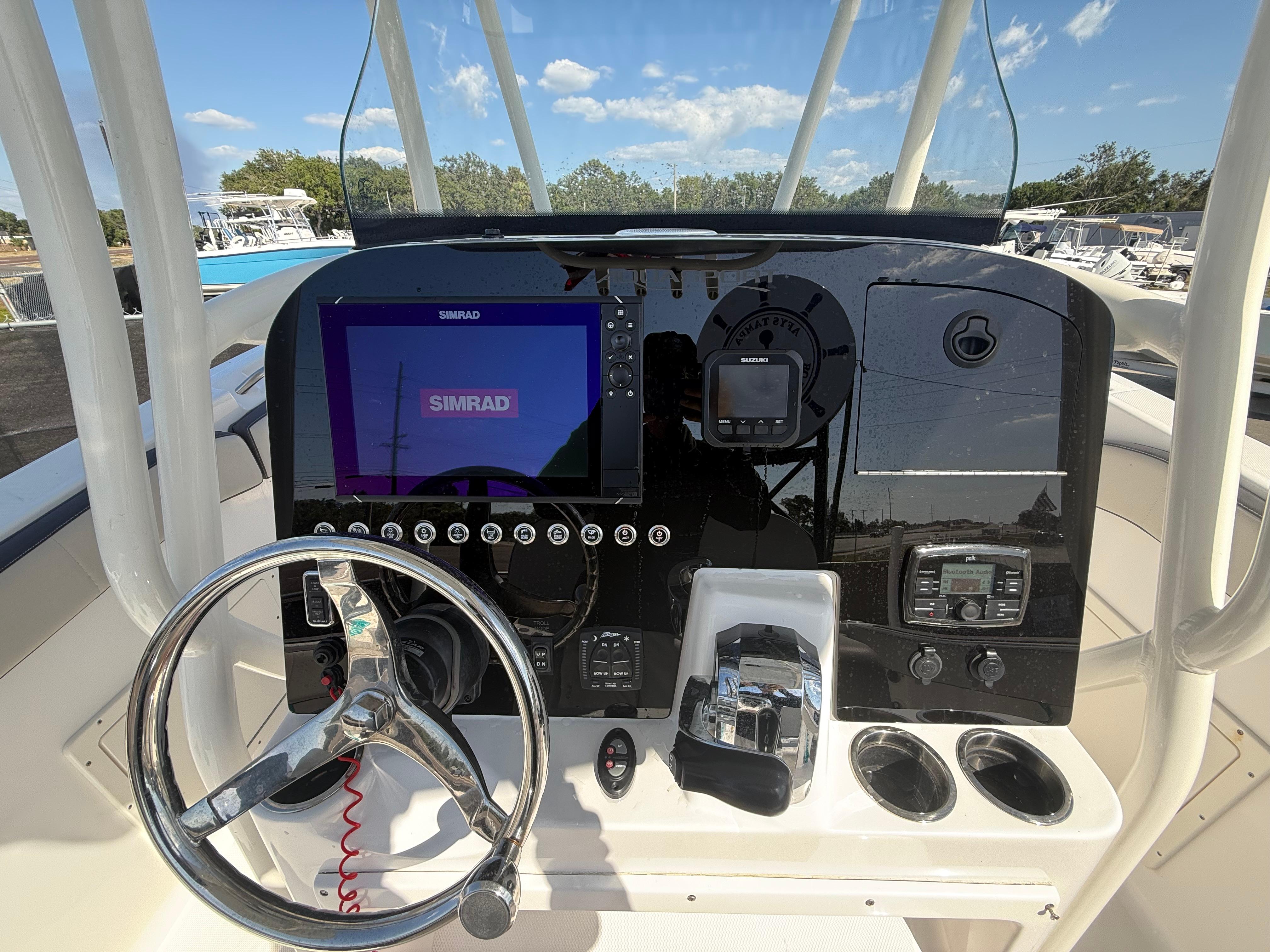 2022-aquasport-2300-center-console-power-9779110-20250502140434555-1_XLARGE