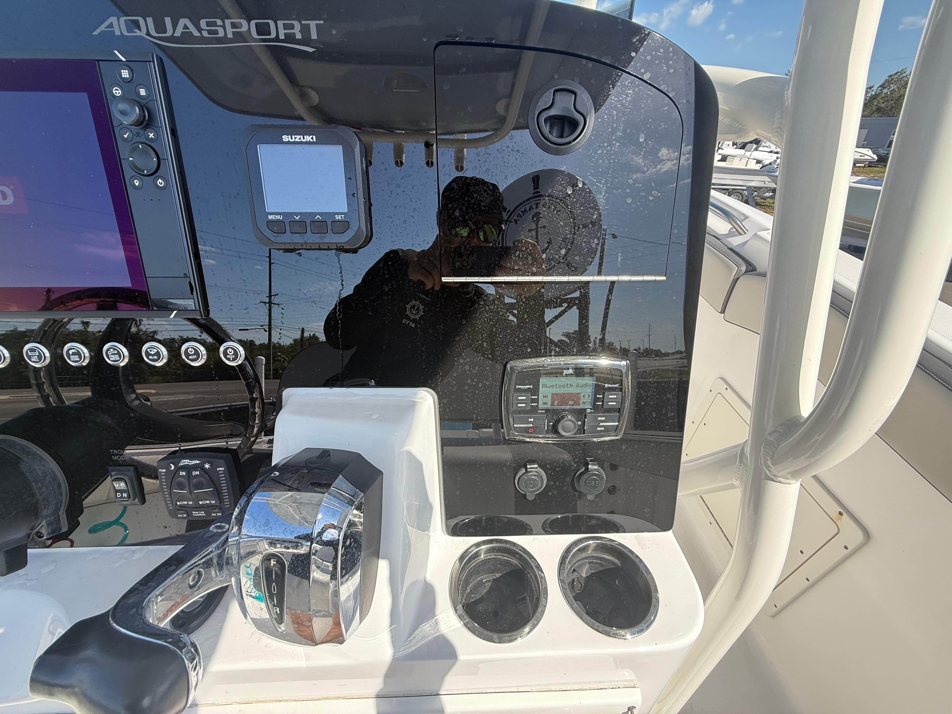 2022-aquasport-2300-center-console-power-9779110-20250502140446816-1_XLARGE