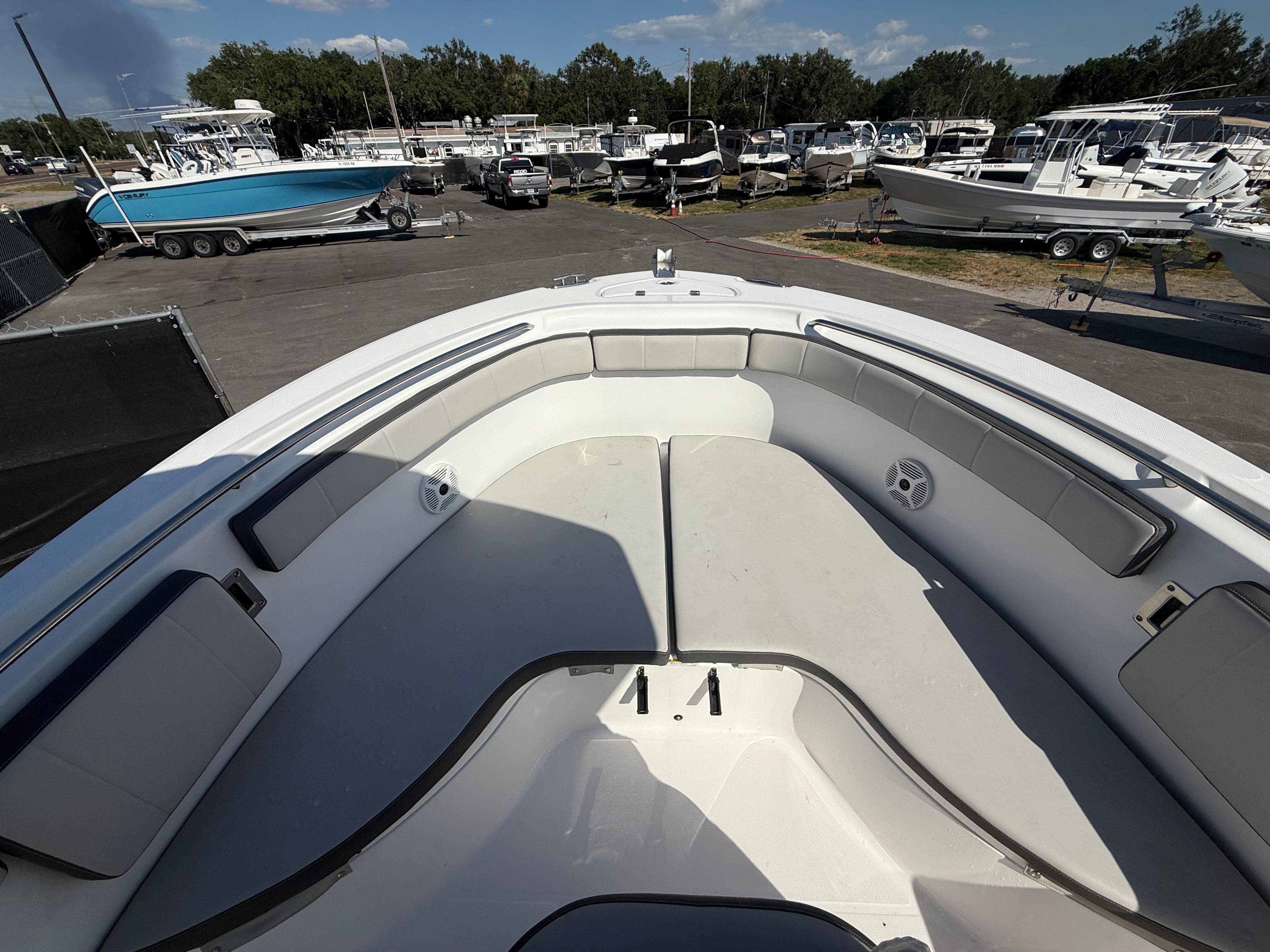 2022-aquasport-2300-center-console-power-9779110-20250502140502706-1_XLARGE