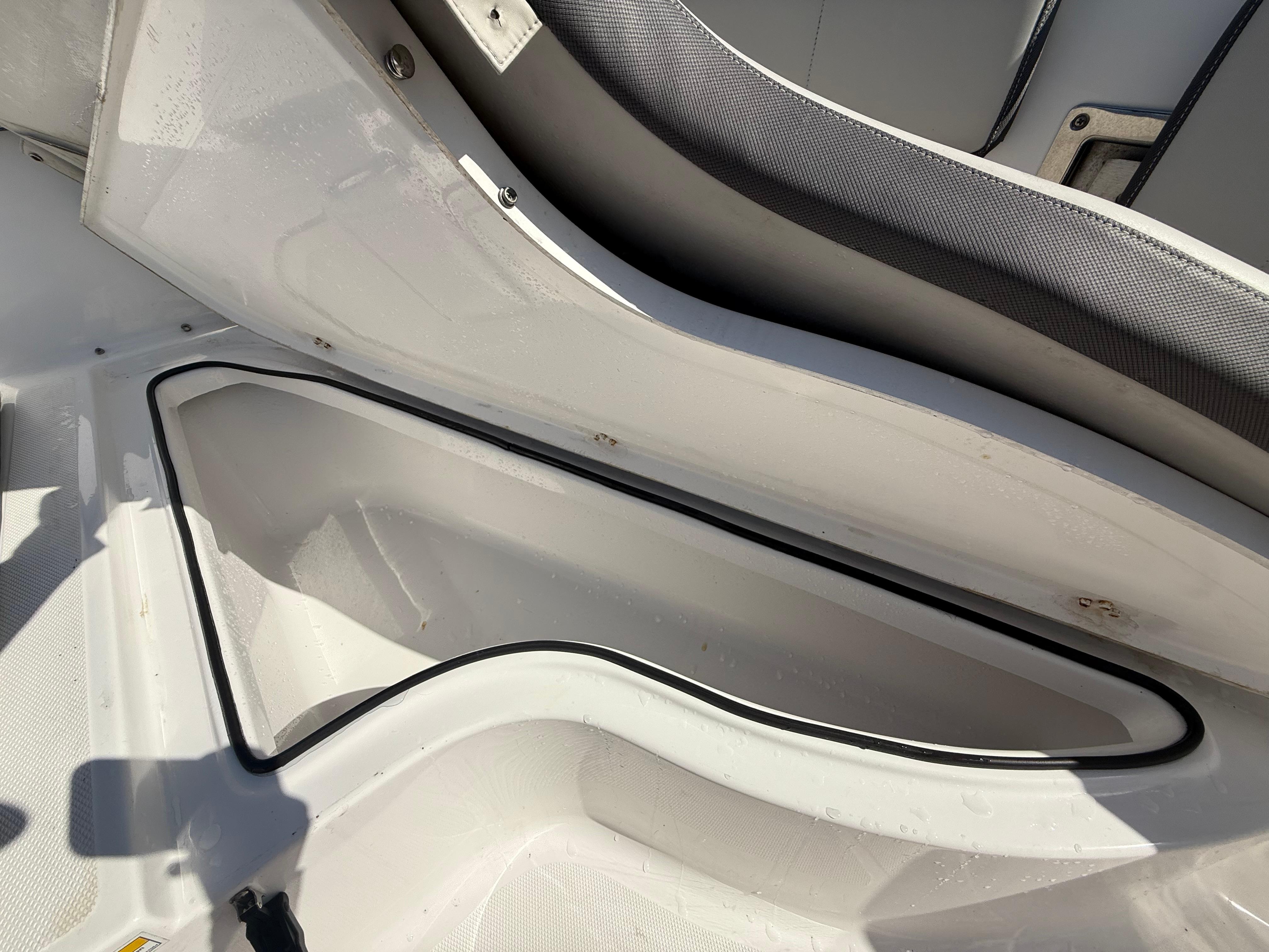 2022-aquasport-2300-center-console-power-9779110-20250502140522677-1_XLARGE
