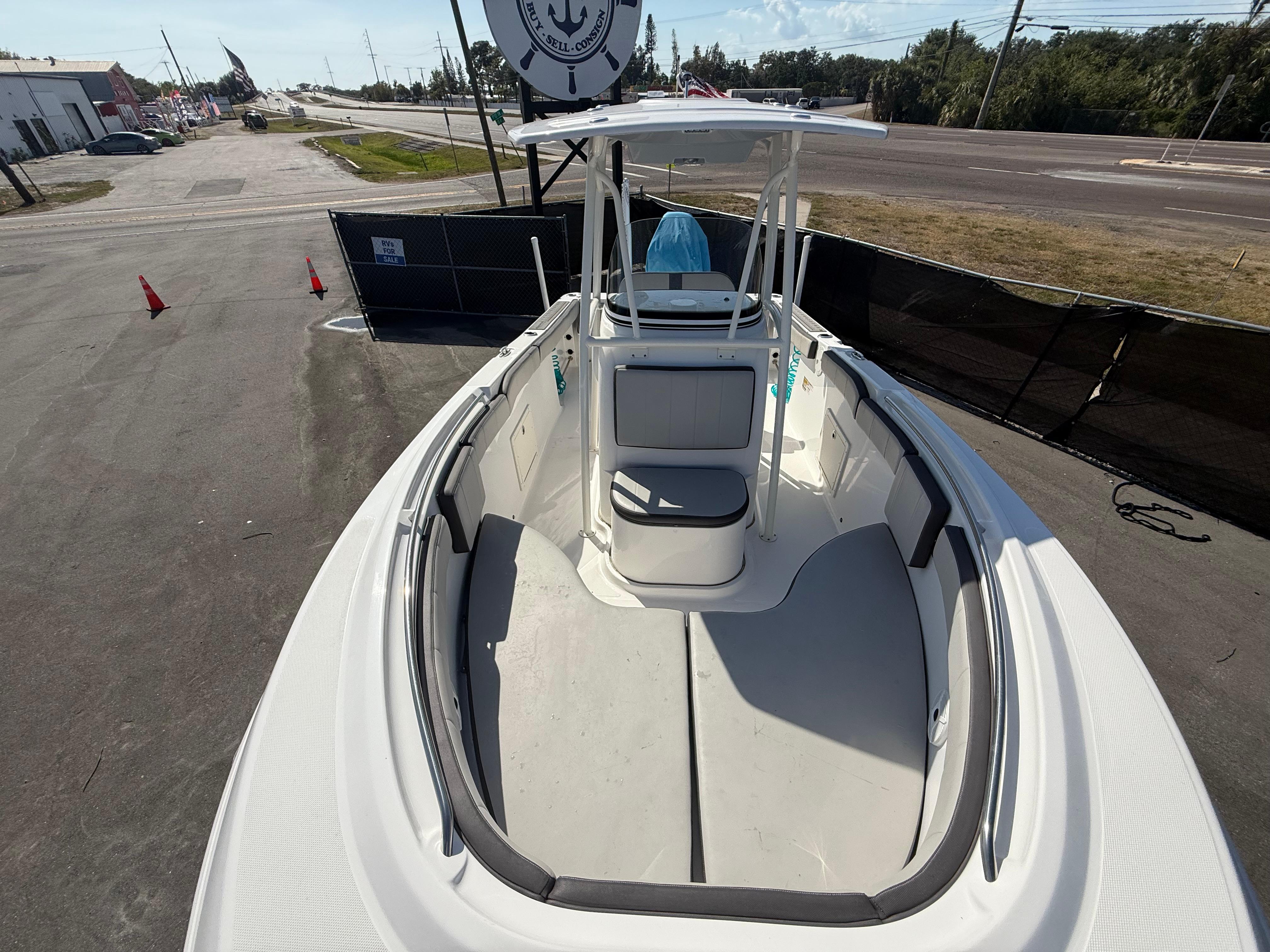 2022-aquasport-2300-center-console-power-9779110-20250502140531011-1_XLARGE