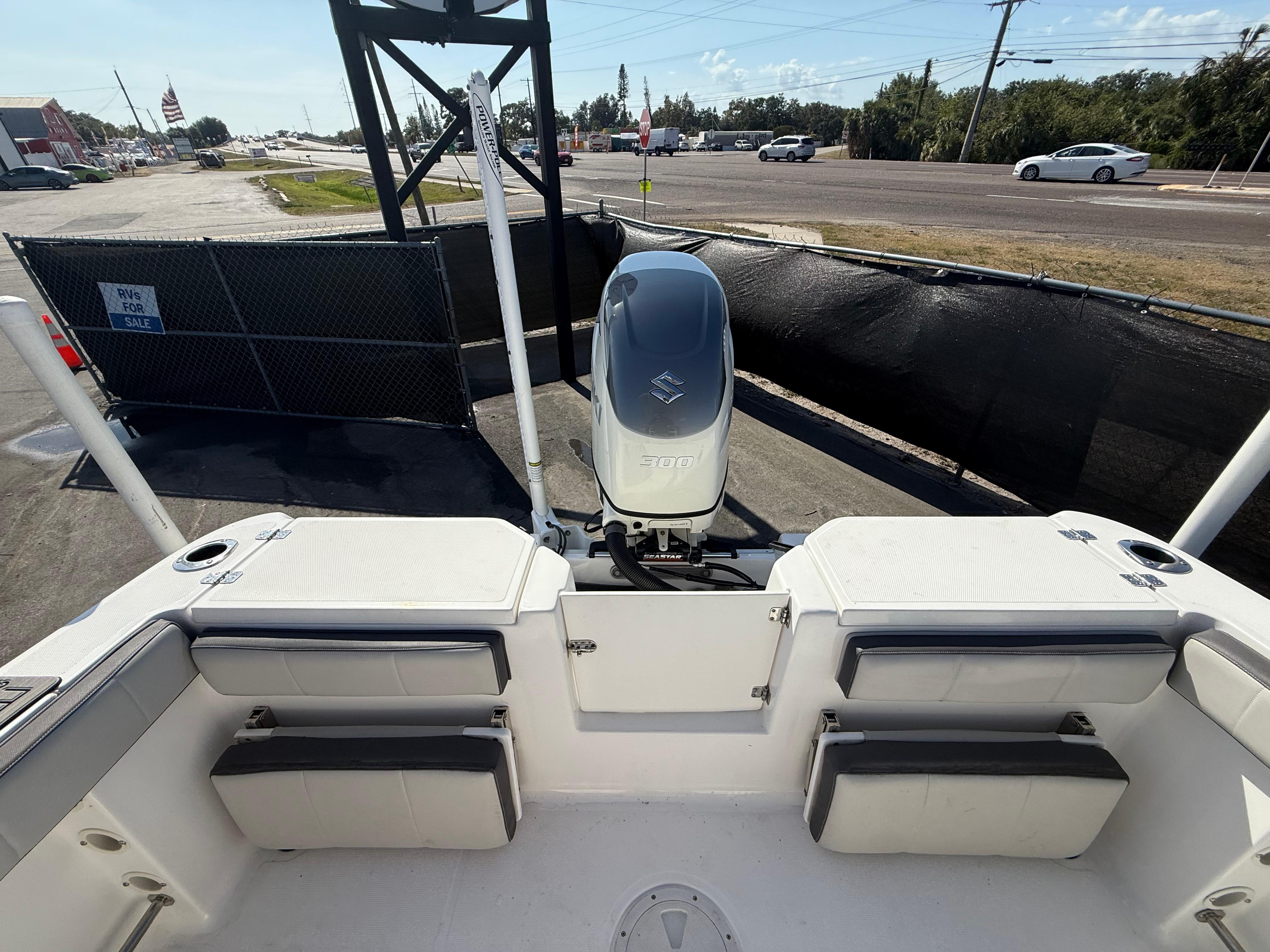 2022-aquasport-2300-center-console-power-9779110-20250502140616143-1_XLARGE
