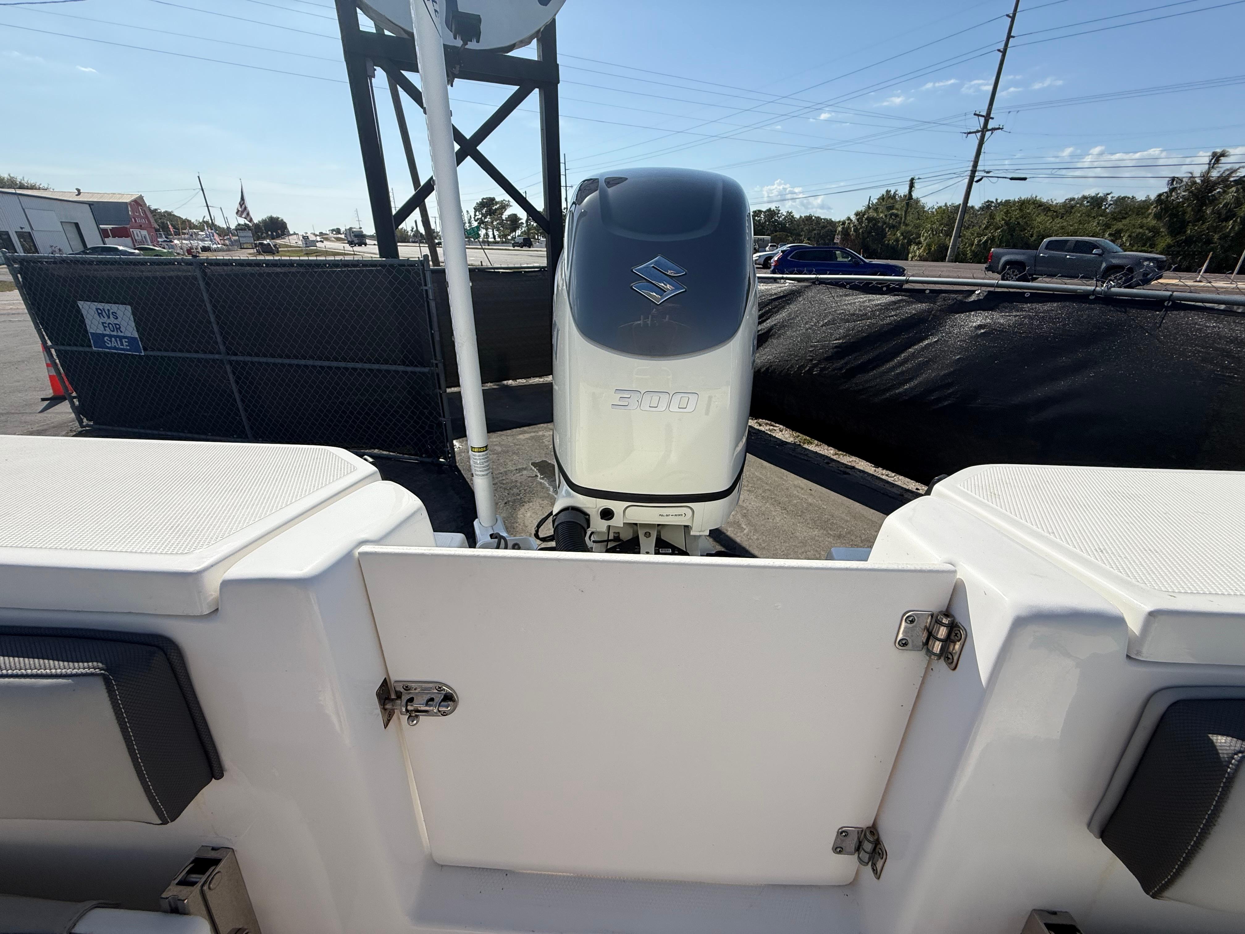 2022-aquasport-2300-center-console-power-9779110-20250502140635814-1_XLARGE