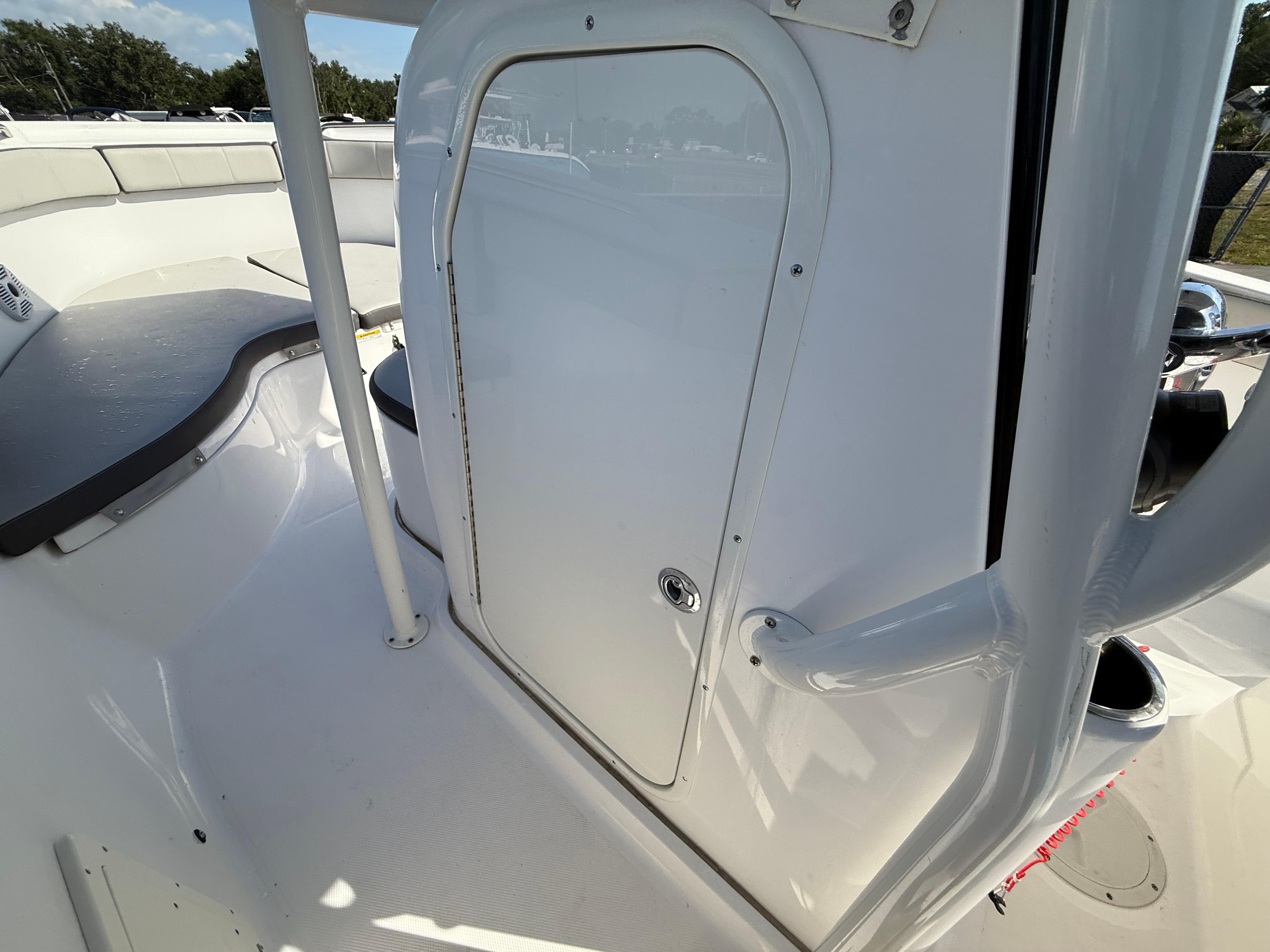 2022-aquasport-2300-center-console-power-9779110-20250502140655725-1_XLARGE