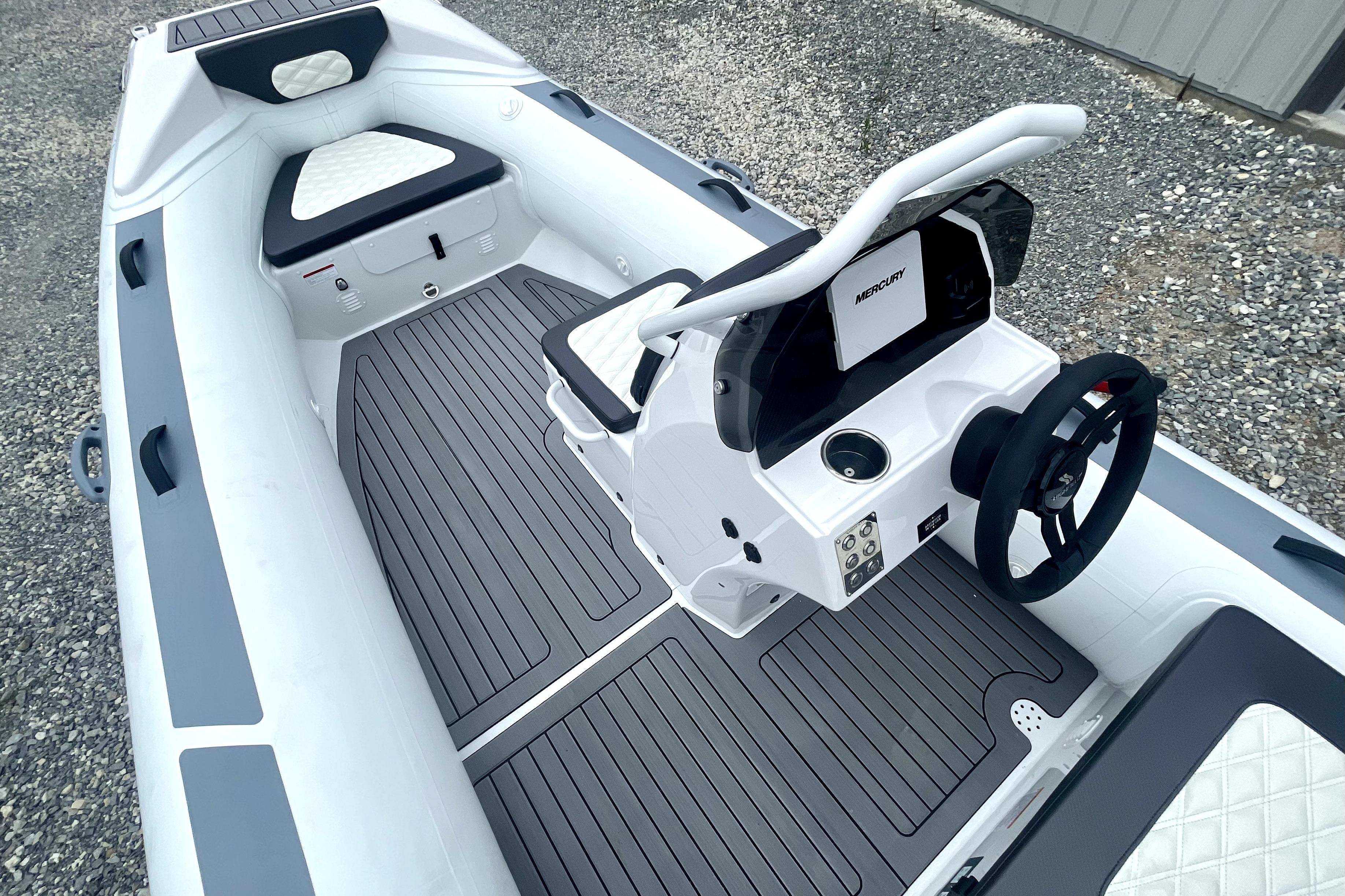 2024 Highfield SP460 / Mercury 75 - Image 6