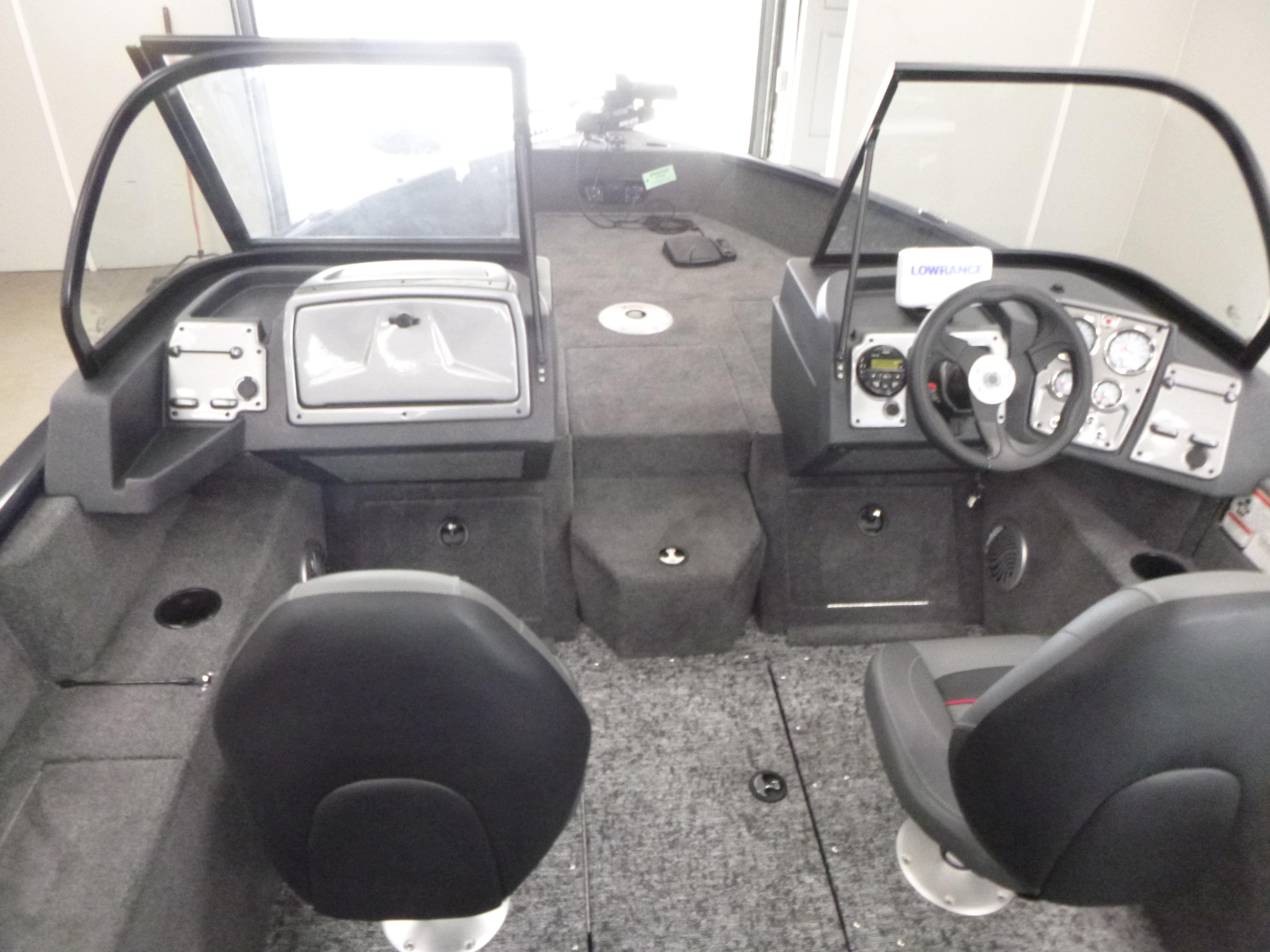 2025 Tracker Pro Guide V-175 WT Gallery