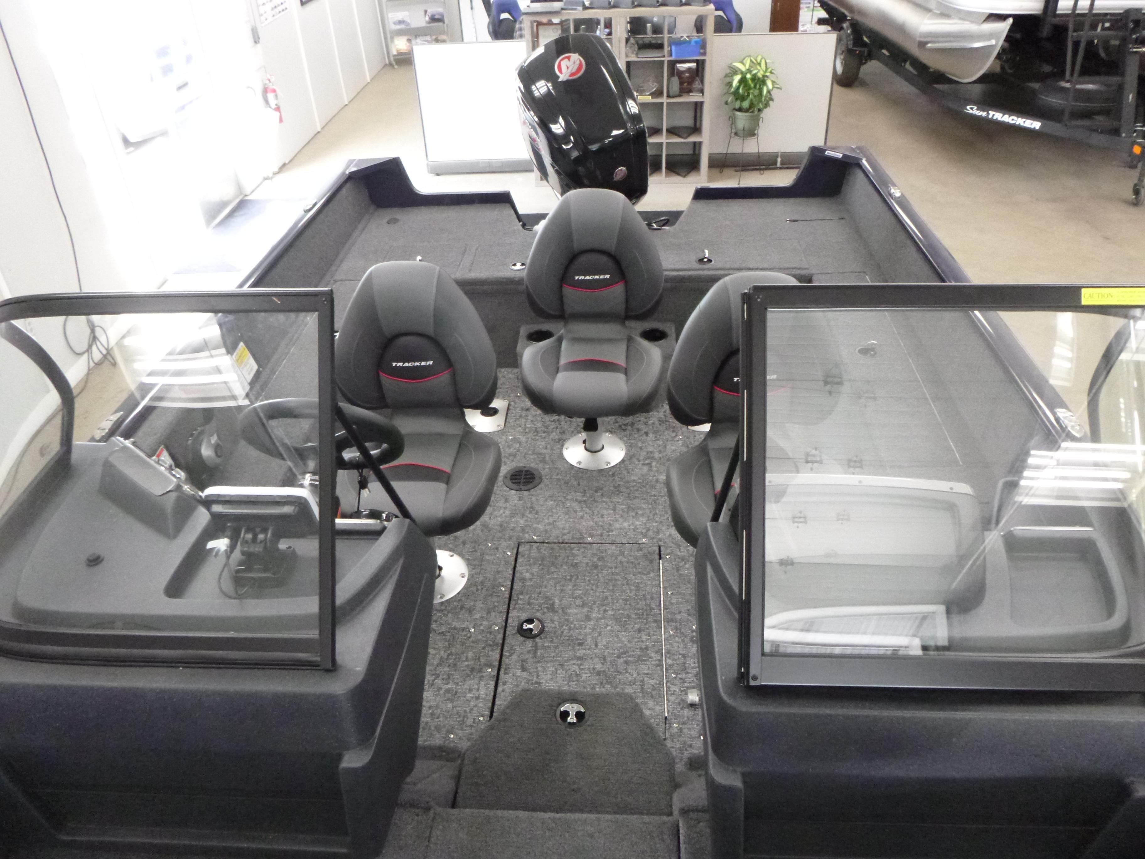 2025 Tracker Pro Guide V-175 WT Gallery