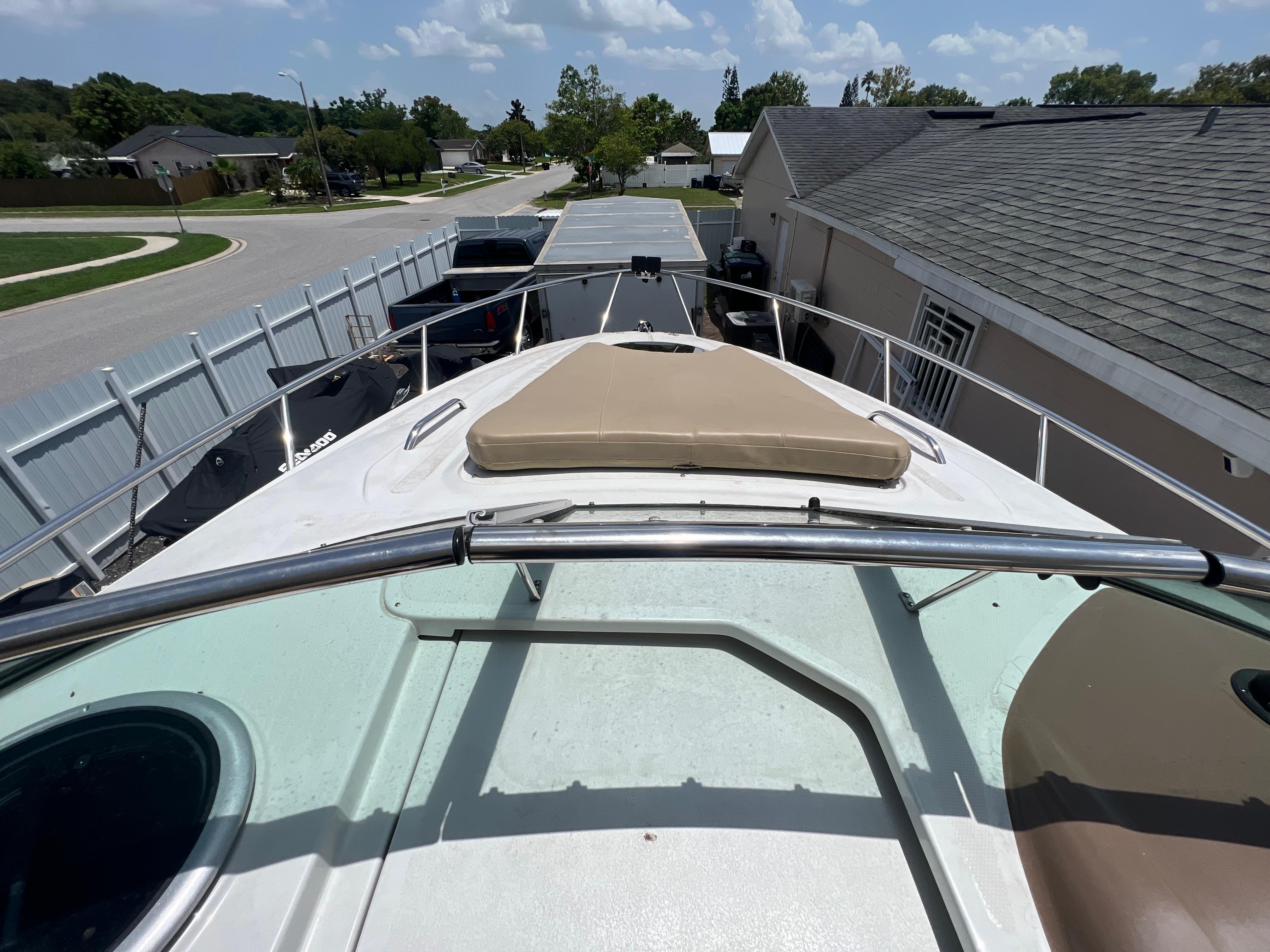 2017-crownline-294-cr-power-9819126-20250606160223798-1_XLARGE