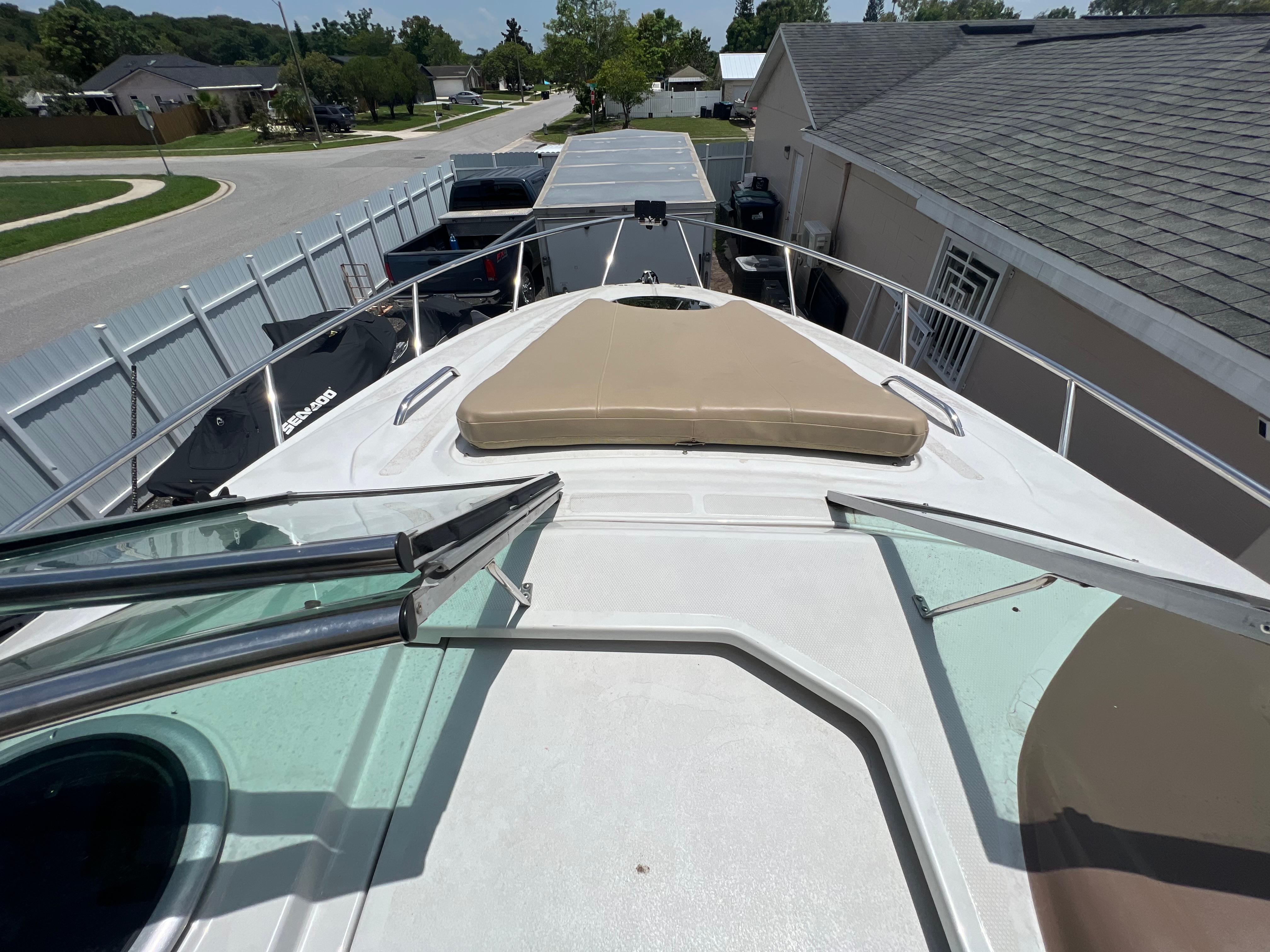2017-crownline-294-cr-power-9819126-20250606160226806-1_XLARGE