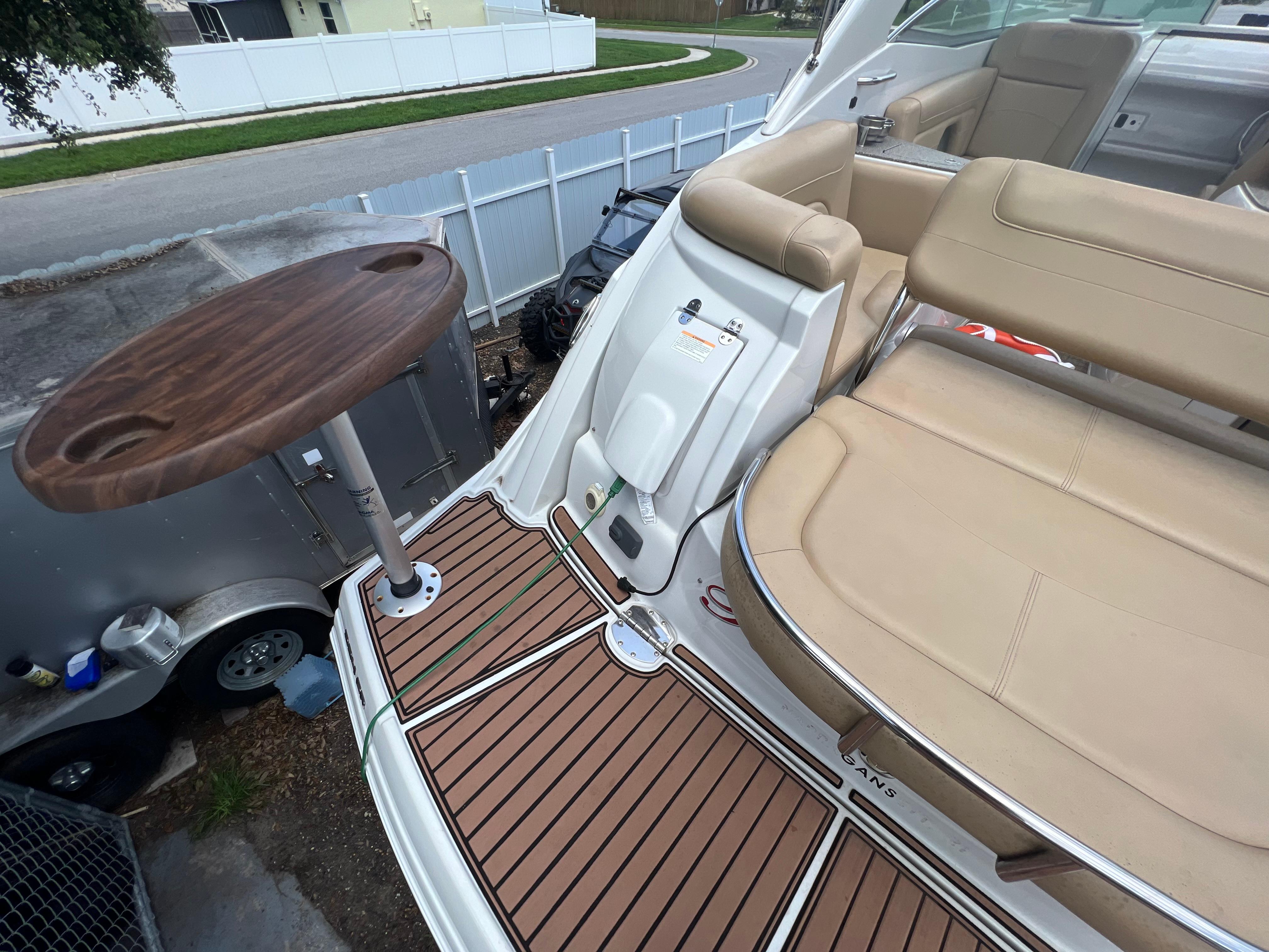 2017-crownline-294-cr-power-9819126-20250606160306160-1_XLARGE