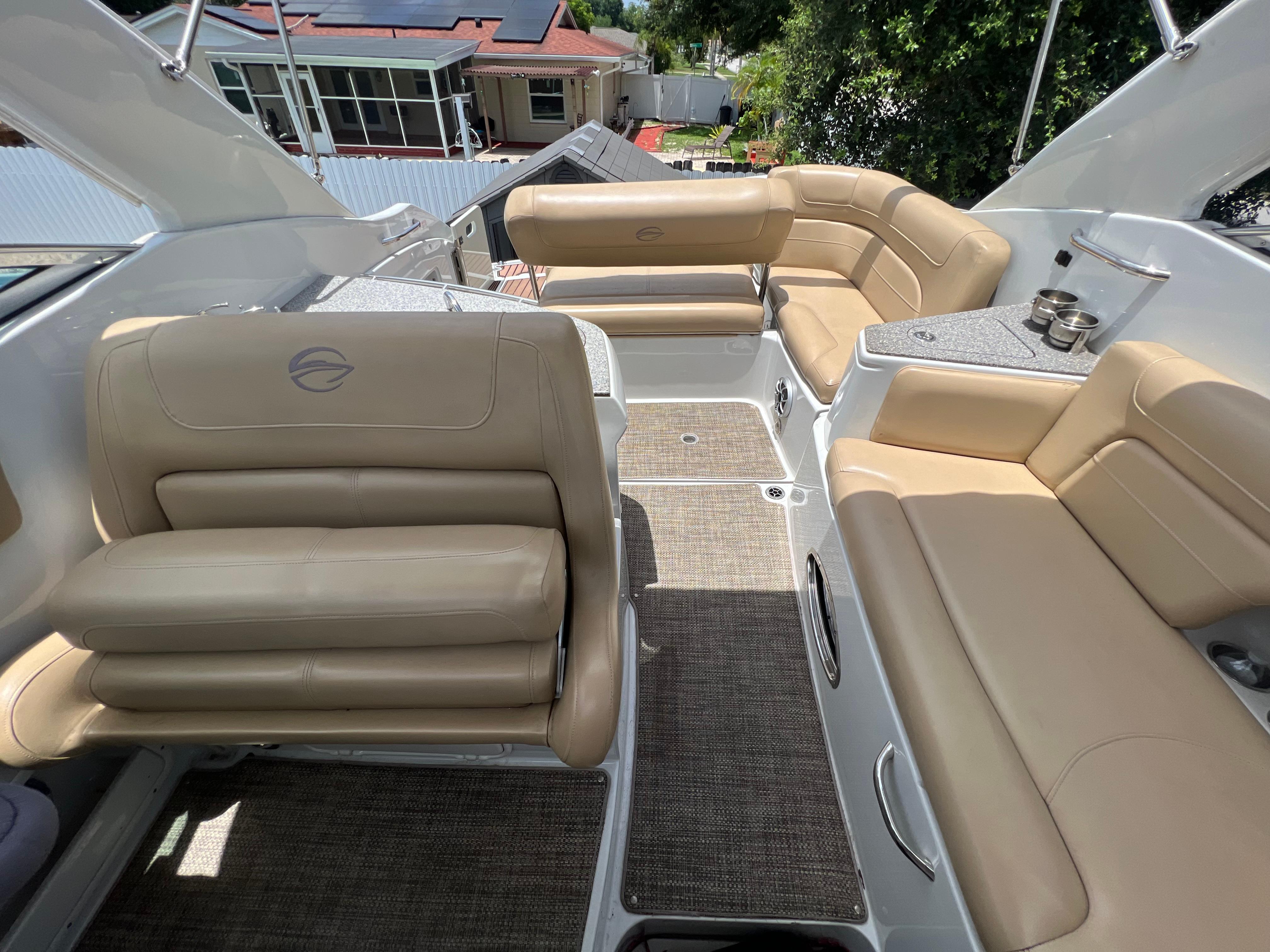 2017-crownline-294-cr-power-9819126-20250606160338155-1_XLARGE