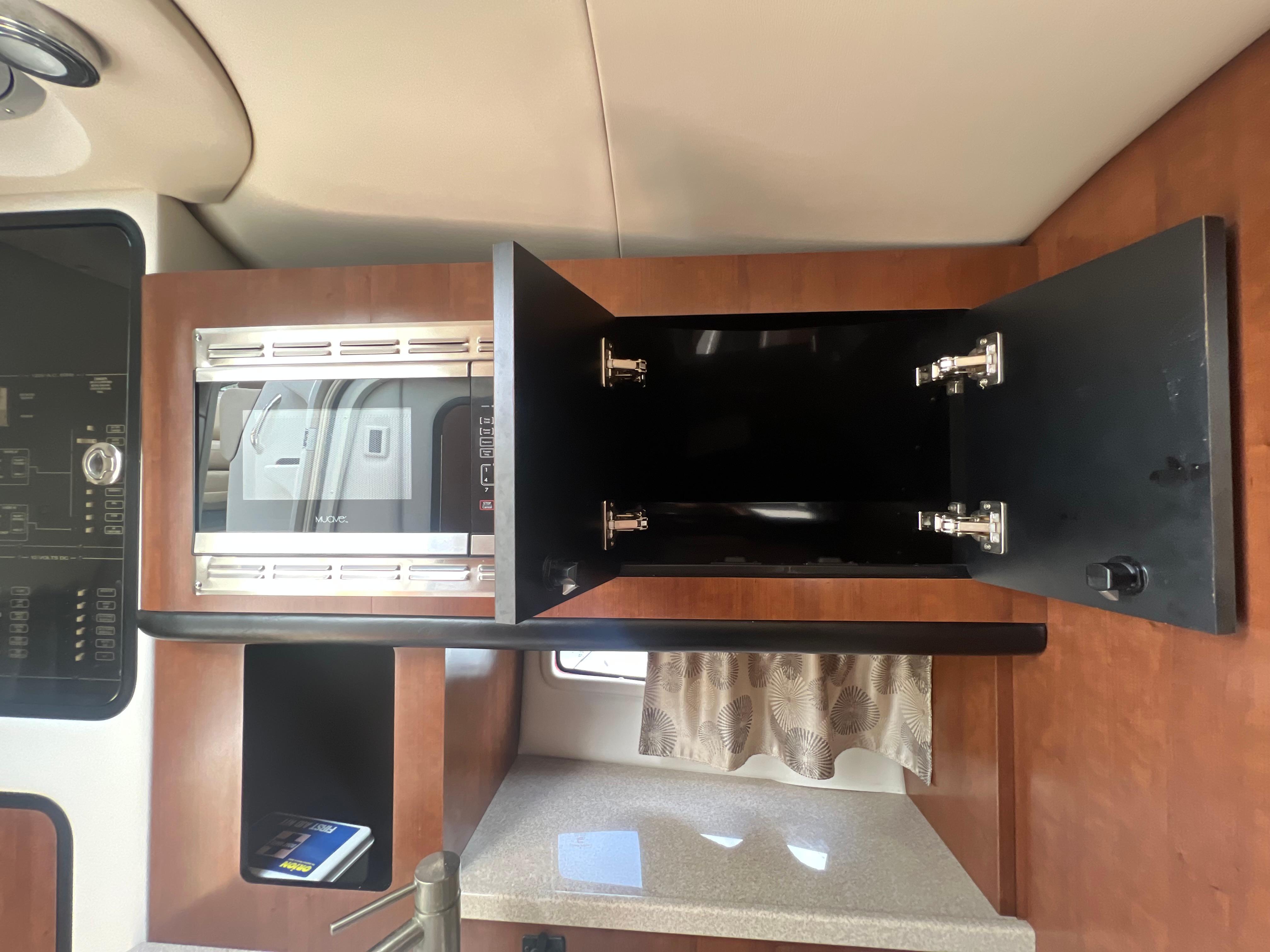 2017-crownline-294-cr-power-9819126-20250606160510286-1_XLARGE