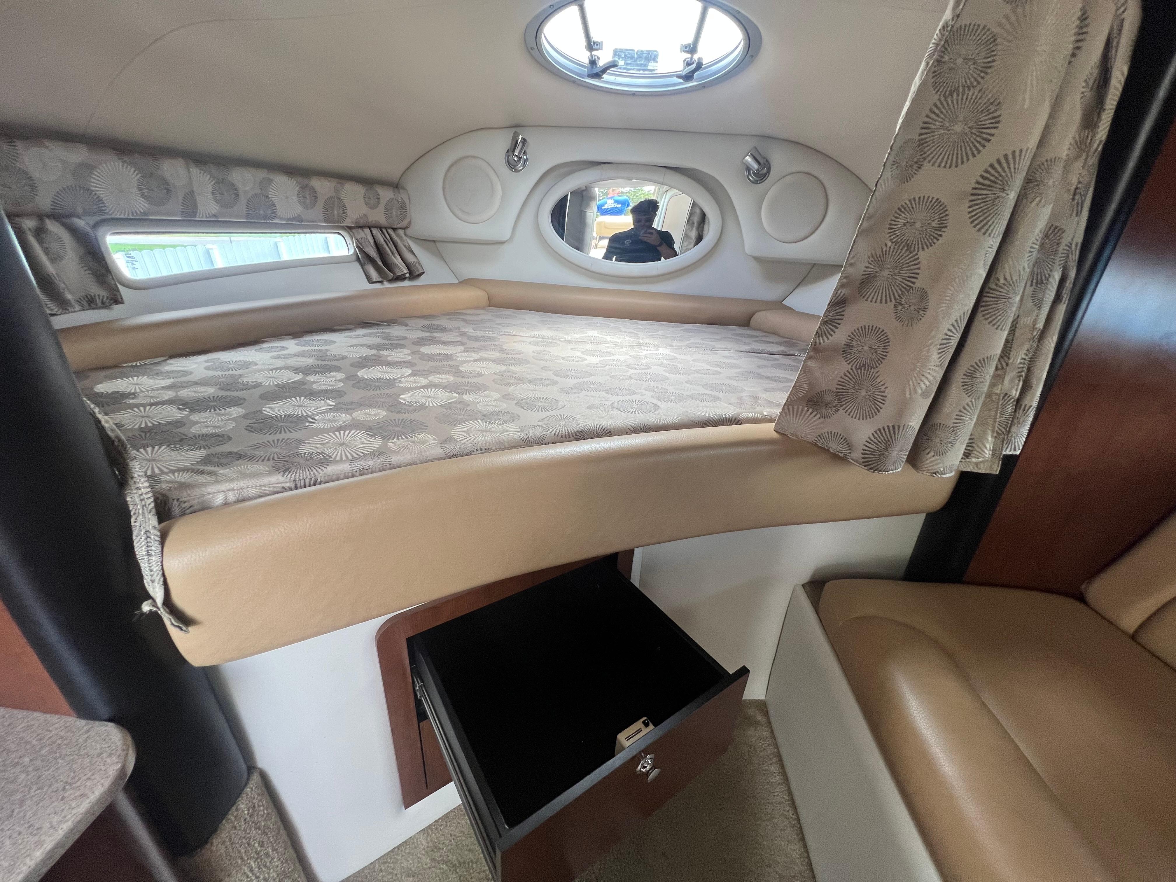 2017-crownline-294-cr-power-9819126-20250606160531517-1_XLARGE