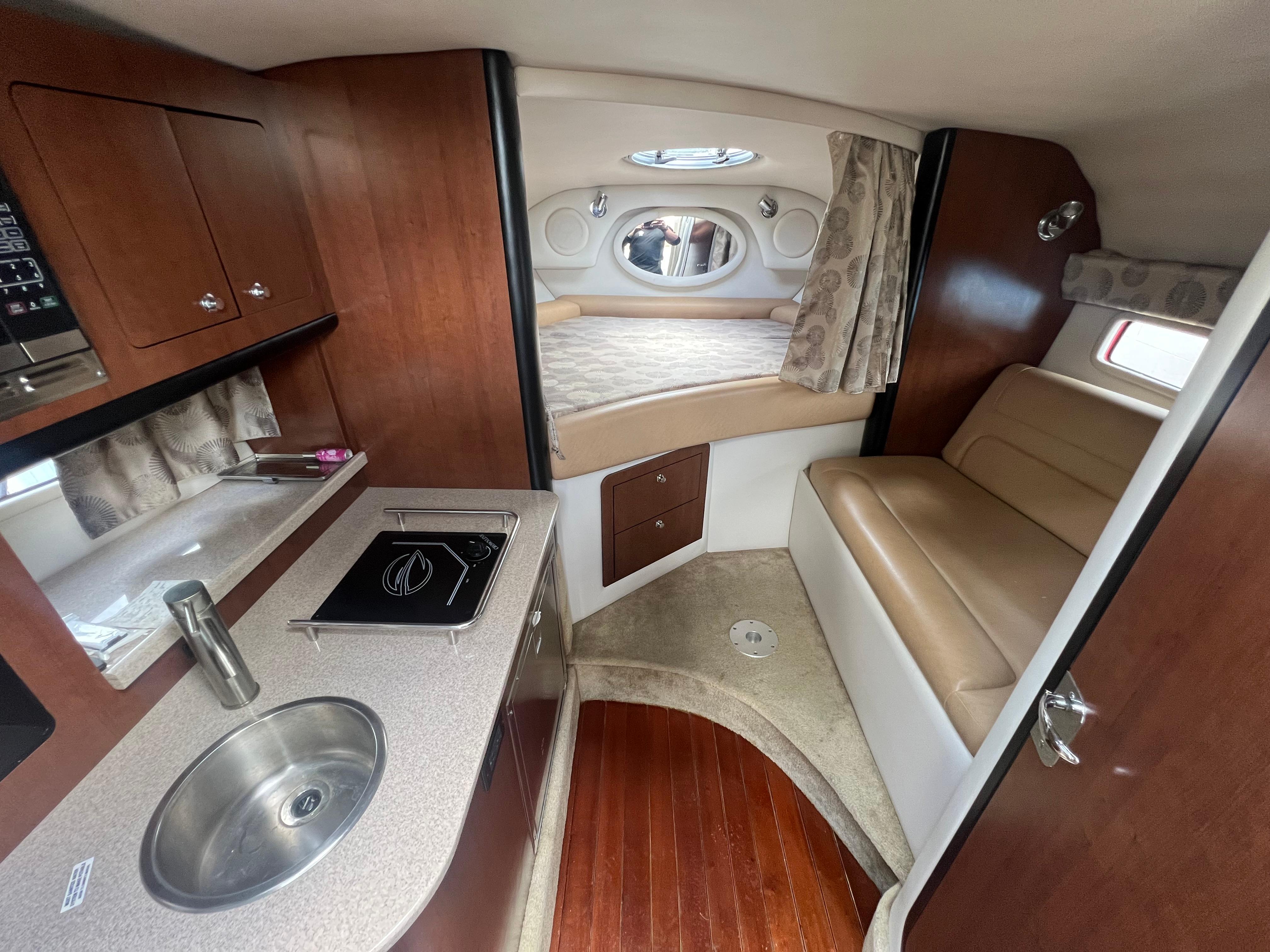 2017-crownline-294-cr-power-9819126-20250606160537557-1_XLARGE