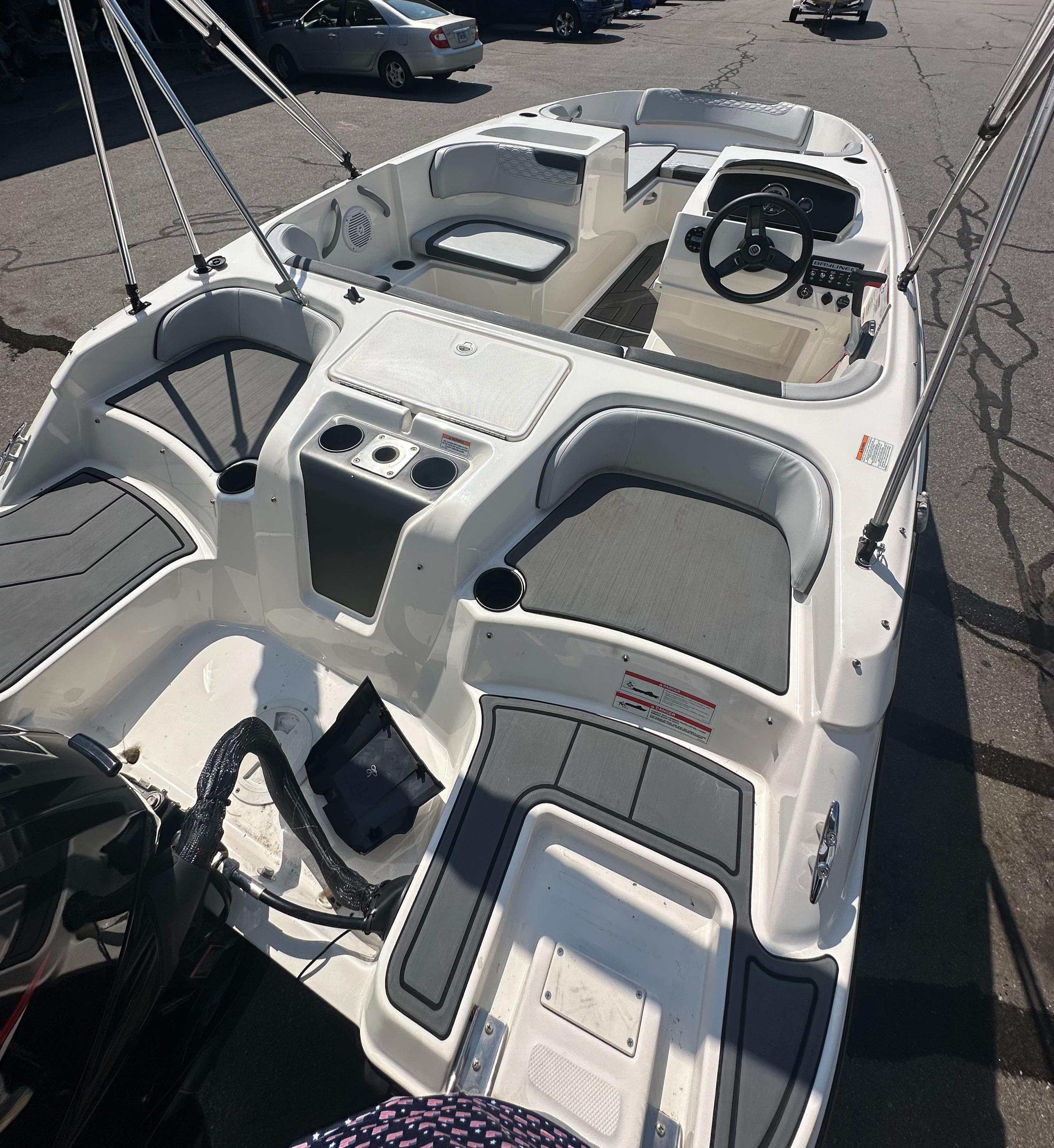 2022 Bayliner Element M17-9
