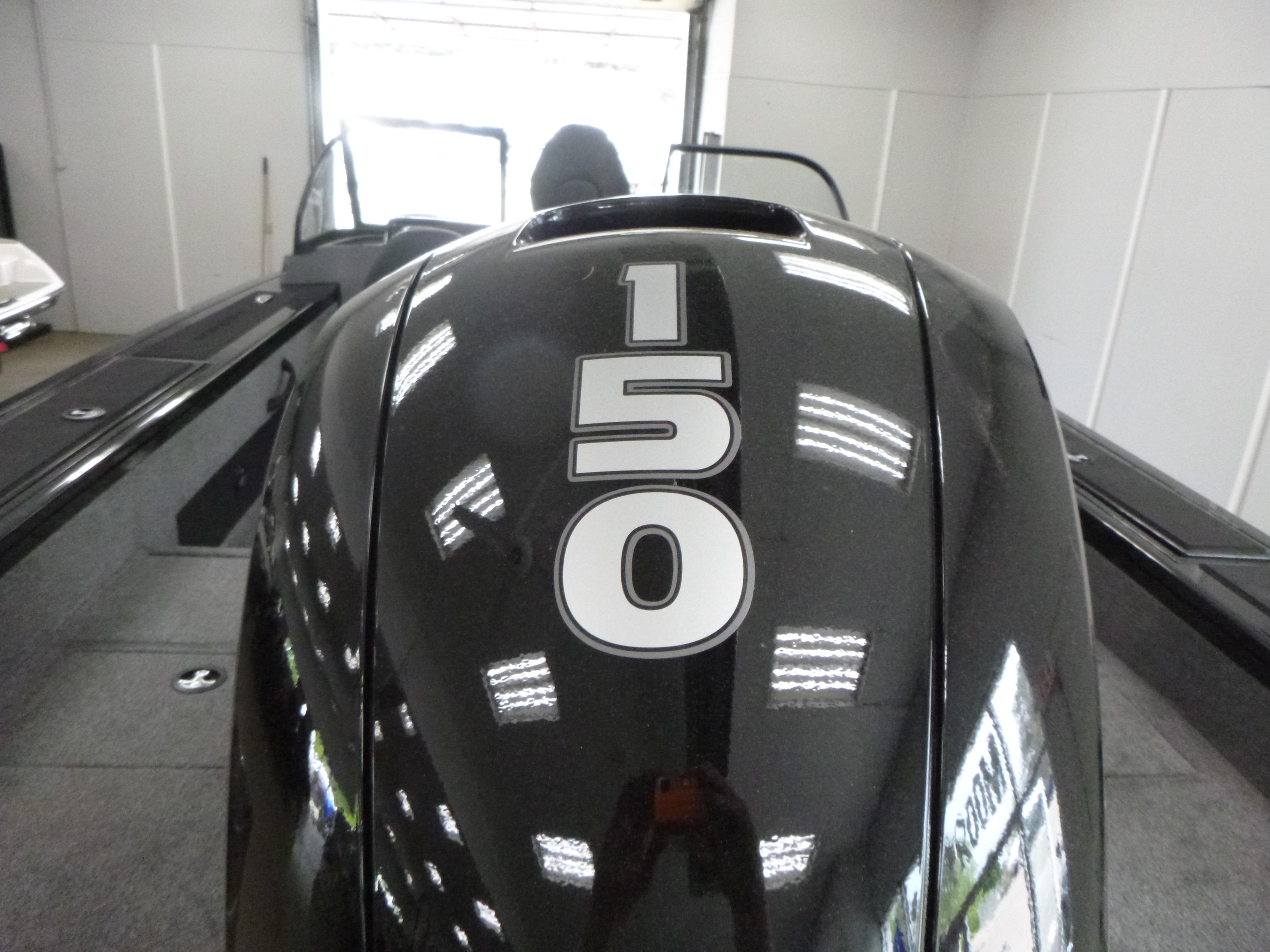 2025 Tracker Targa V-18 WT Gallery