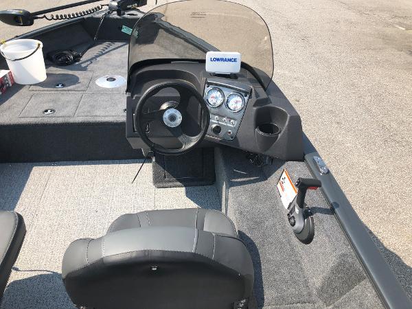 2022 Tracker Boats boat for sale, model of the boat is PRO GUIDE V-16 & Image # 22 of 28