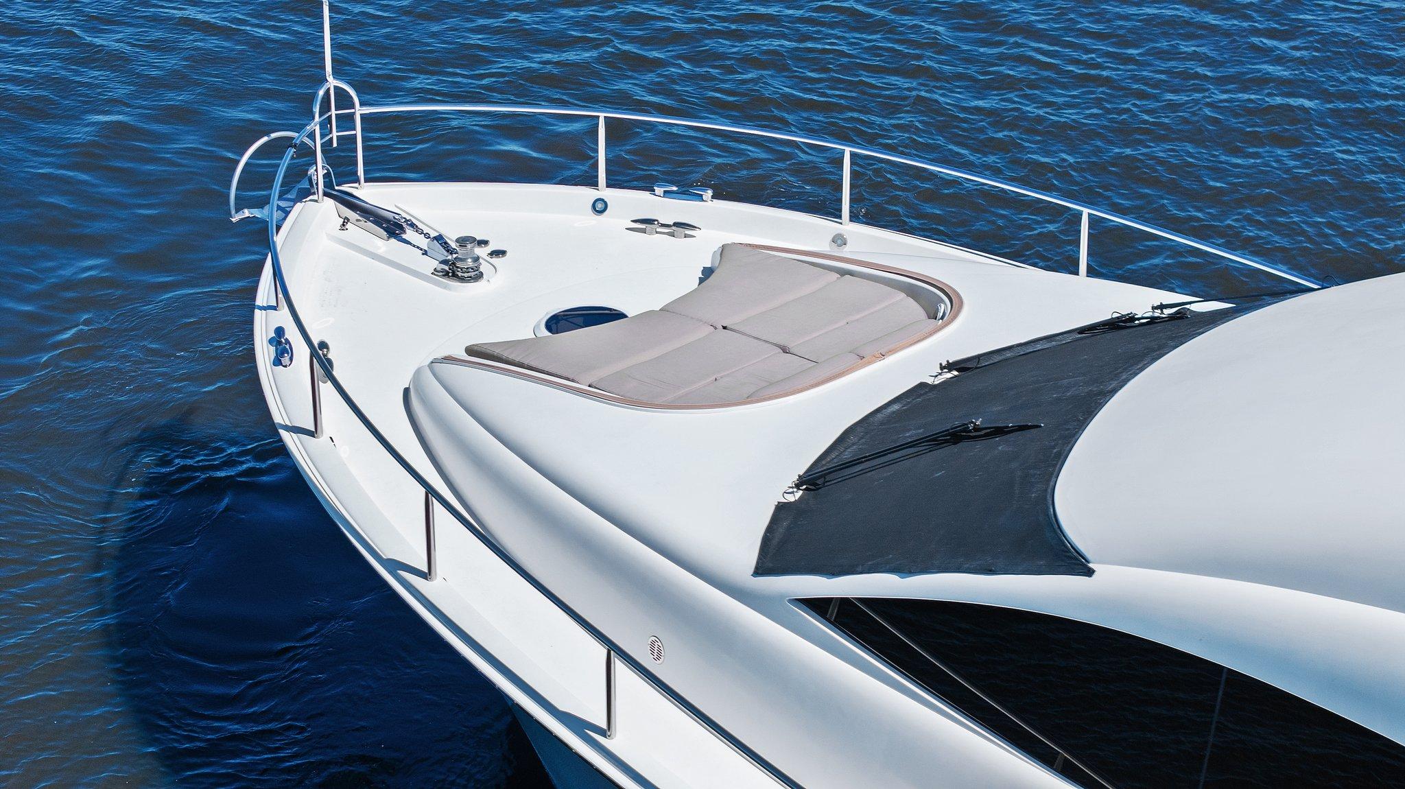 Lazzara-68 Pilothouse Motoryacht 2005 -FL-US-2005 Lazzara 68 Pilothouse Motoryacht on water, showcasing sleek deck design.-9729104 | Thumbnail