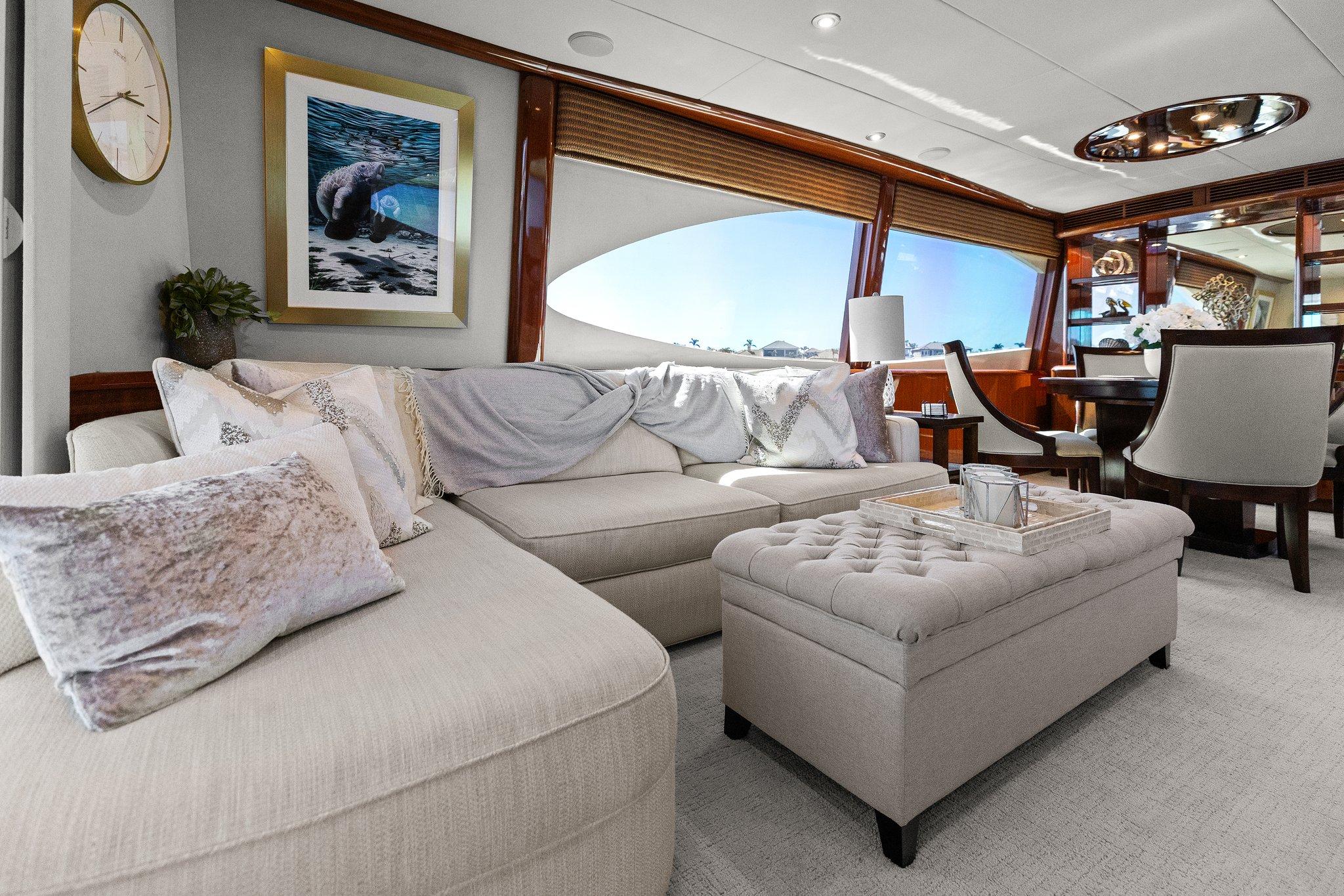 Lazzara-68 Pilothouse Motoryacht 2005 -FL-US-Luxurious interior of 2005 Lazzara 68 Pilothouse Motoryacht with elegant seating and decor.-9729104 | Thumbnail