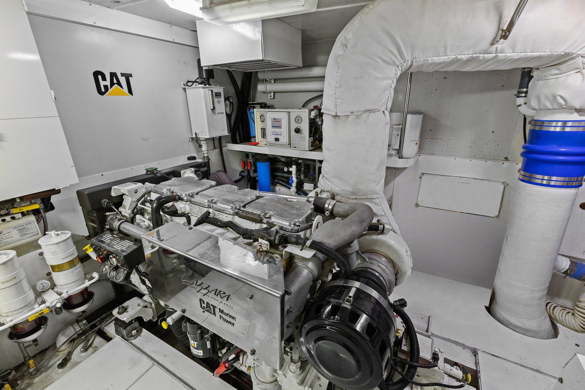 Lazzara-68 Pilothouse Motoryacht 2005 -FL-US-9729104 | Thumbnail