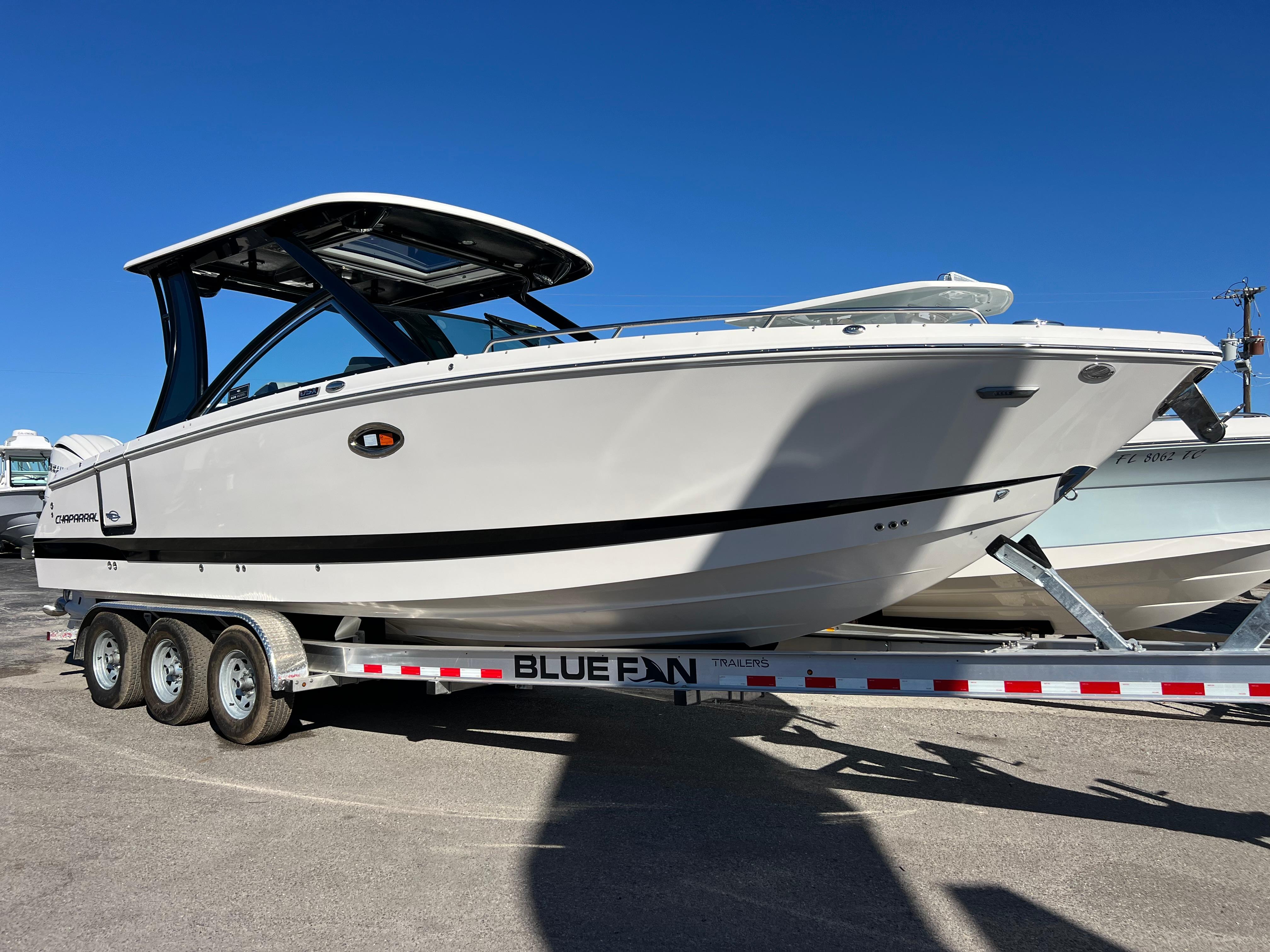 2025 Chaparral 310 OSX