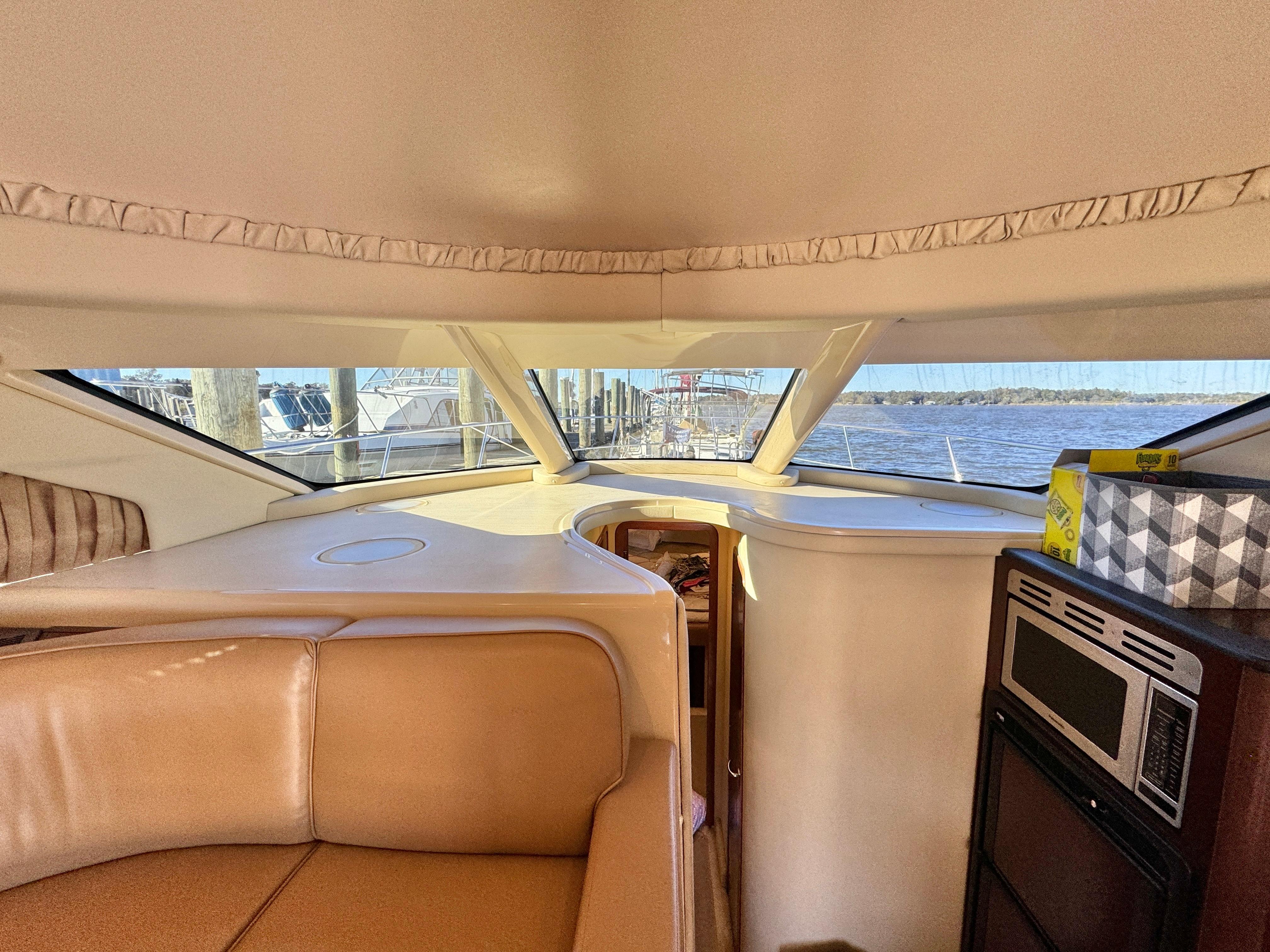 2005 Sea Ray 420 Sedan Bridge