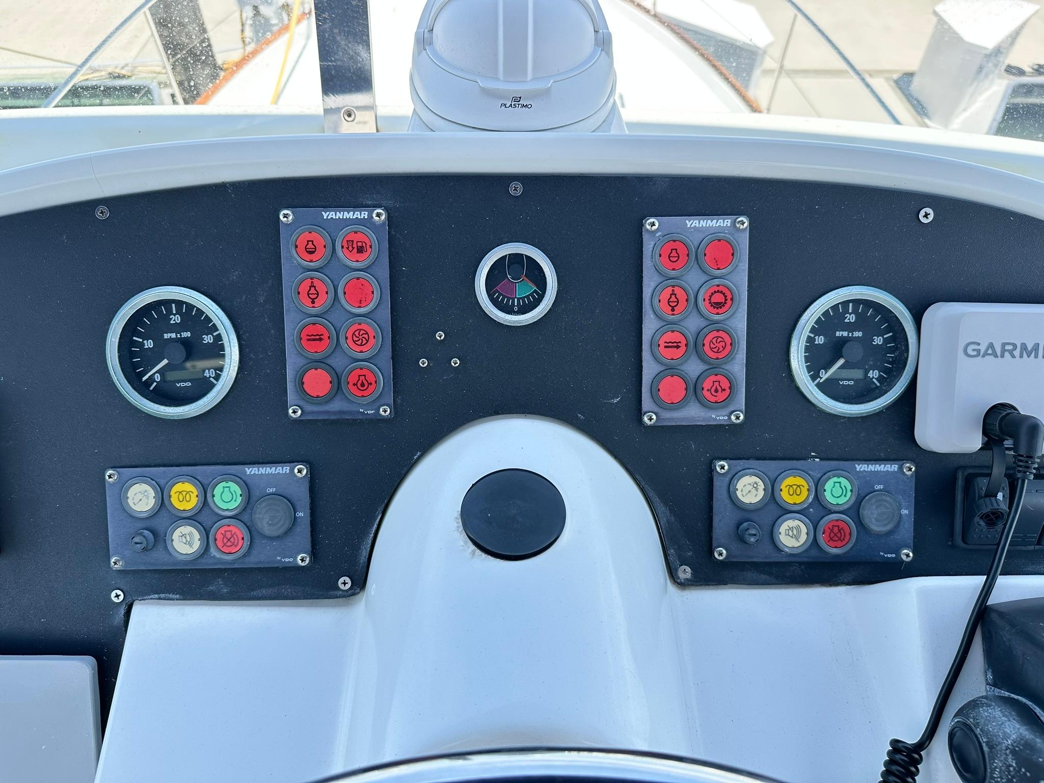 Yacht Photos Pics