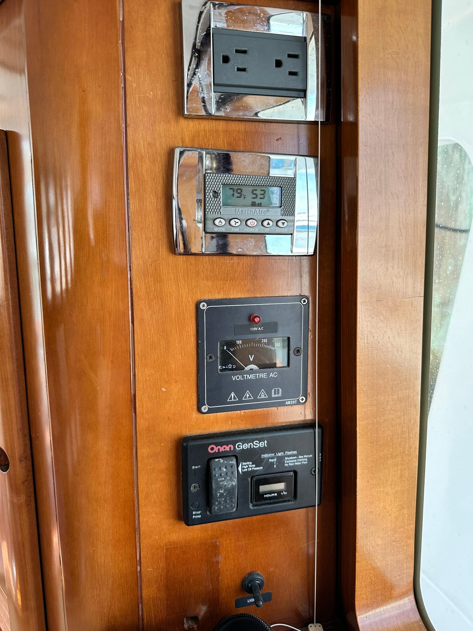 Yacht Photos Pics