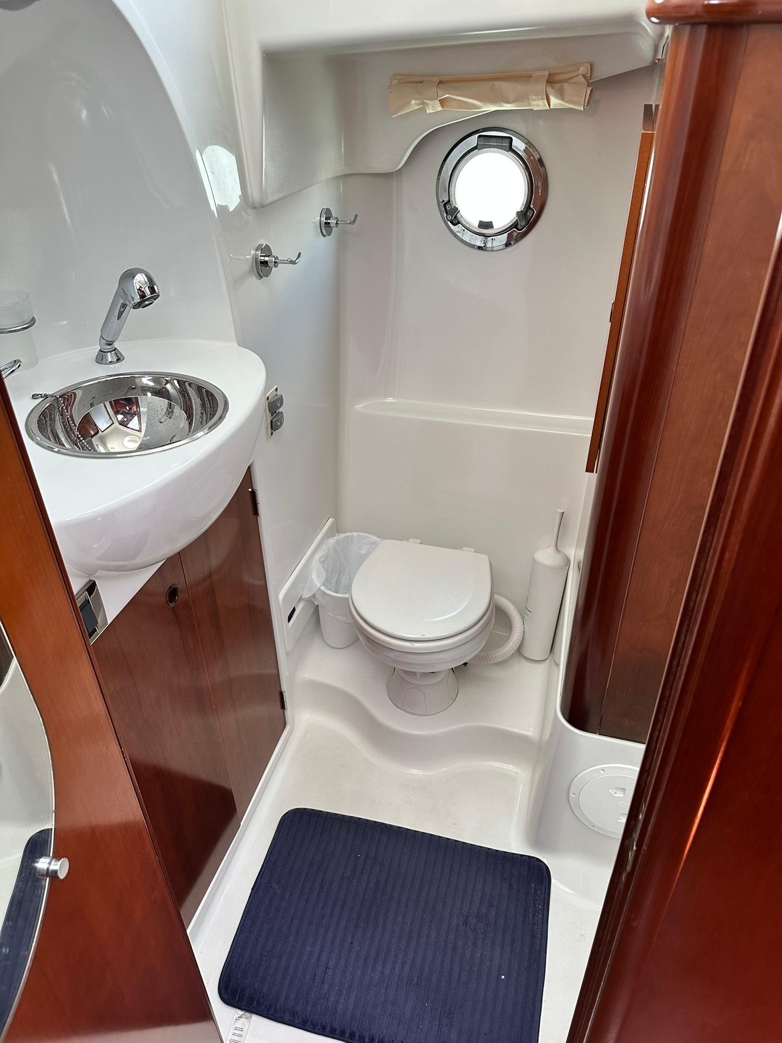 Yacht Photos Pics