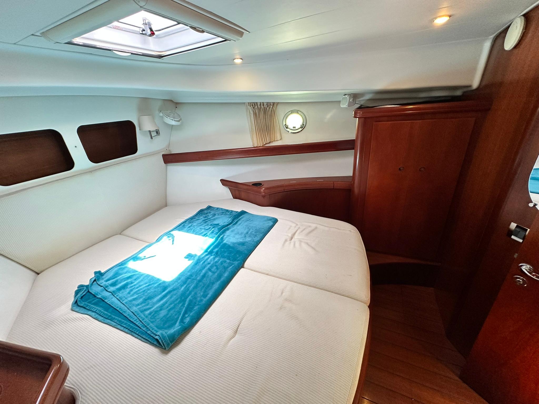 Yacht Photos Pics