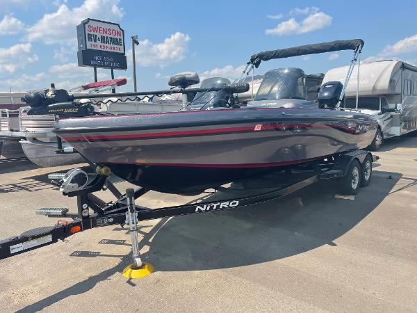 2014 Nitro boat for sale, model of the boat is ZV21 & Image # 1 of 12