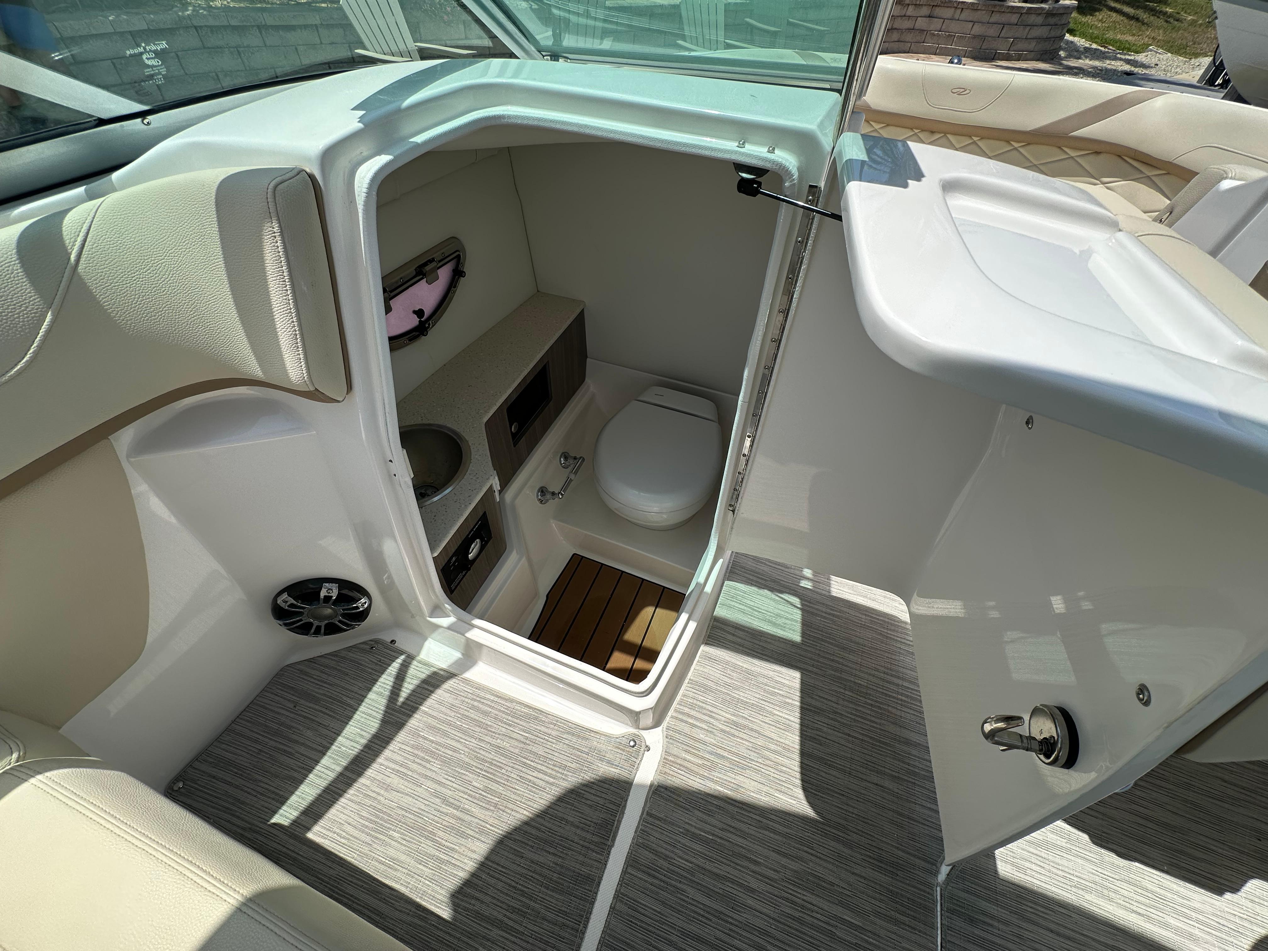 2019-regal-26-obx-power-9769153-20250423115046655-1_XLARGE