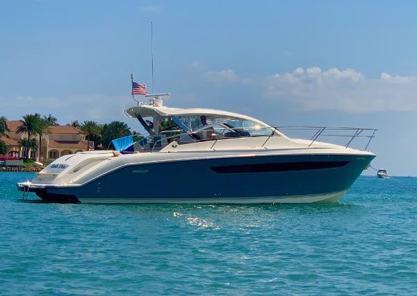 Photo of 2014 Pursuit 41'