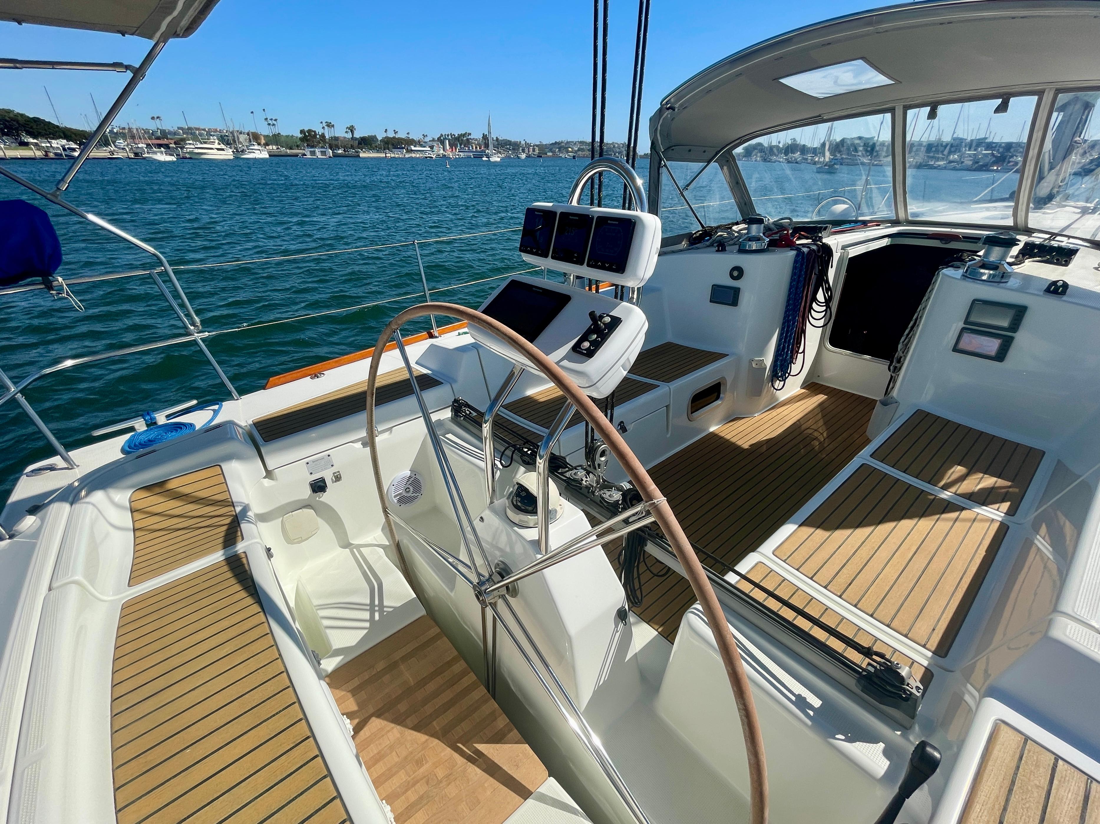 Yacht Photos Pics