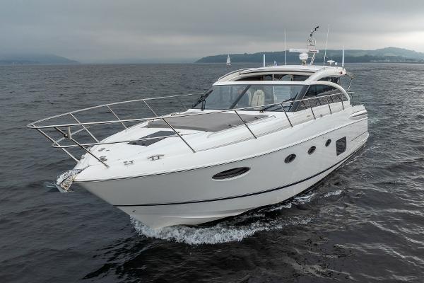 Princess Motor Yacht Sales - Used Princess V52