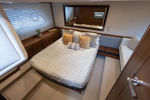 Princess Motor Yacht Sales - Used Princess V52